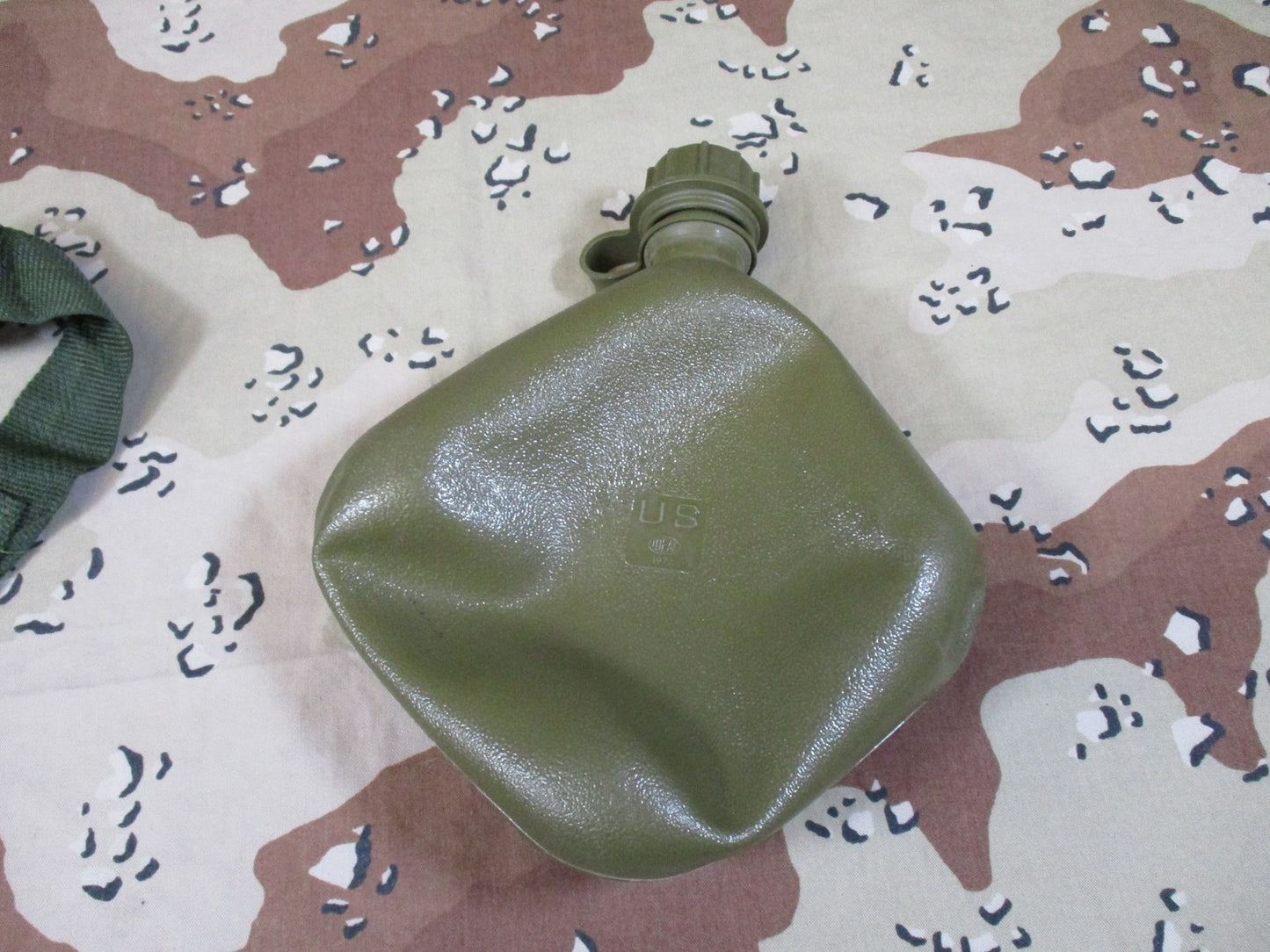US Military 2 Quart Collapsible Canteen with Cover - NSN 8465-01-117-7485