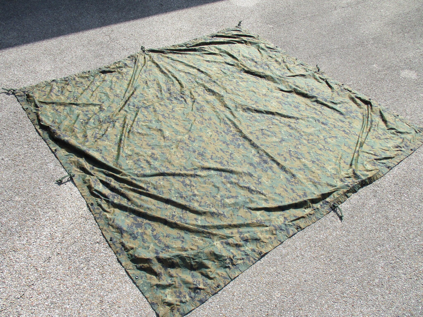 USMC Reversible Field Tarp MARPAT Woodland US Military Surplus Tent Shelter