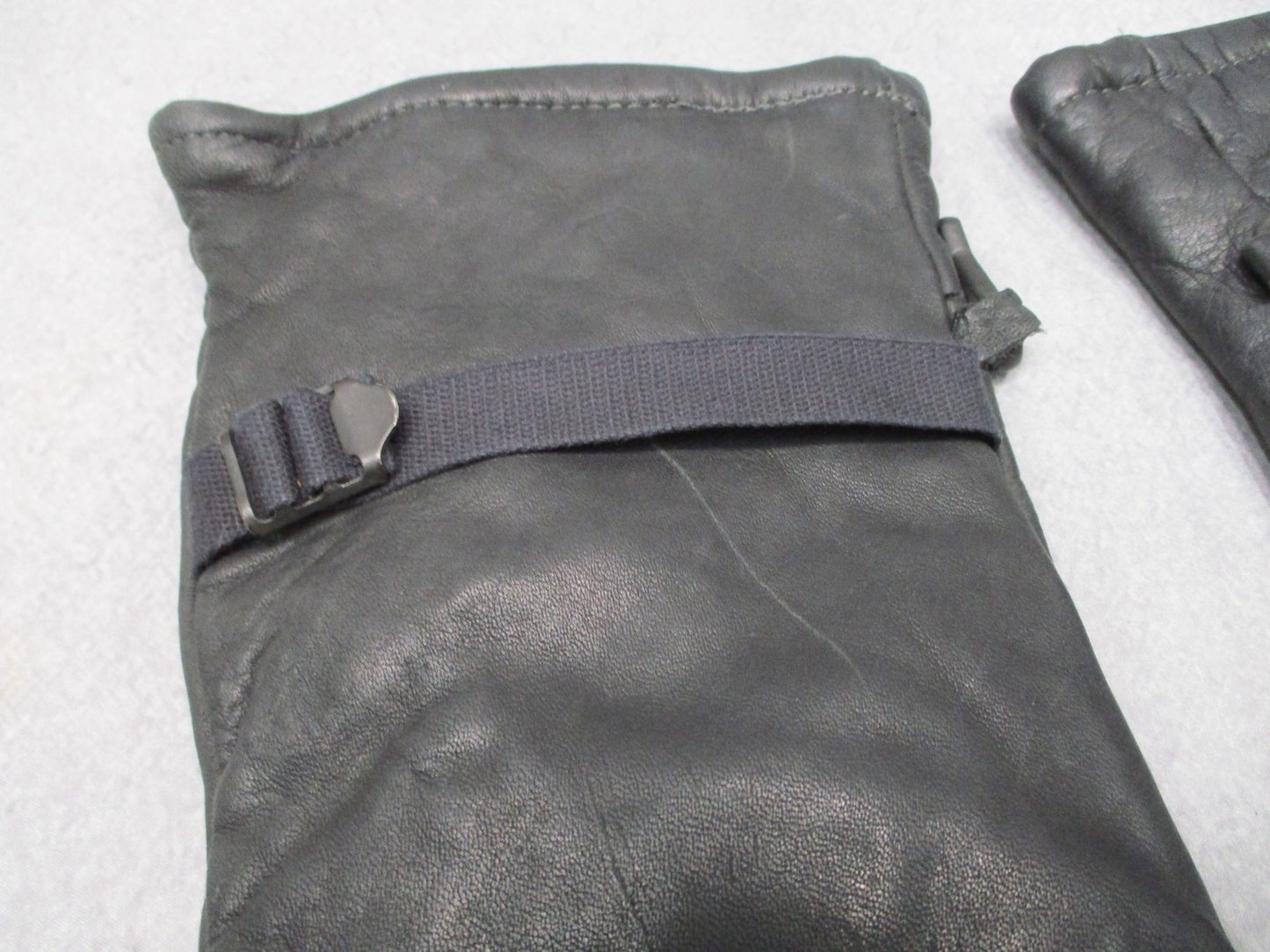 Military Intermediate Cold Wet Weather Leather Gloves Genco Size 5 Contract USA