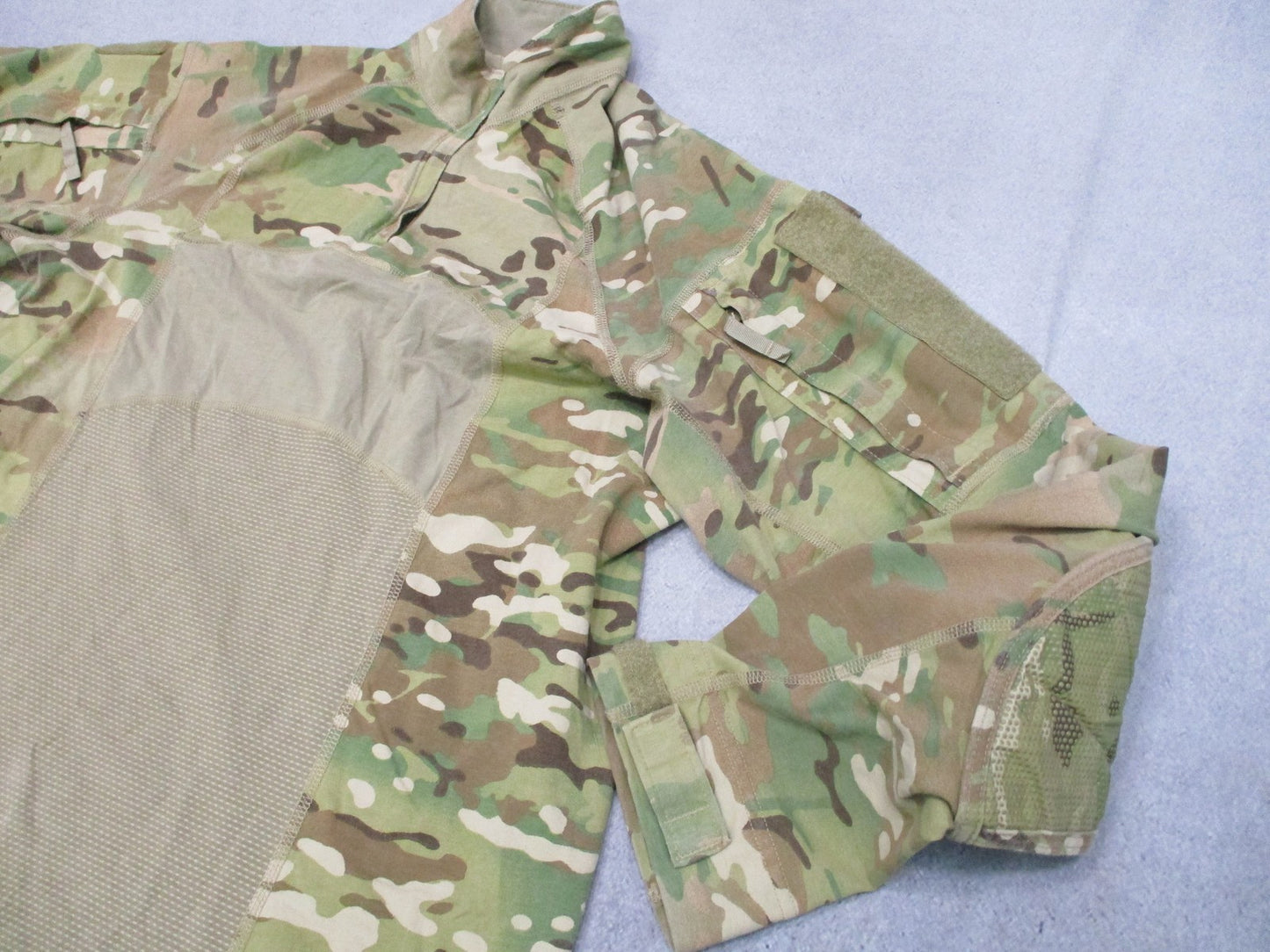 USGI Army Combat Shirt FR Multicam Medium ACS 8415-01-617-7134 Flame Resistant