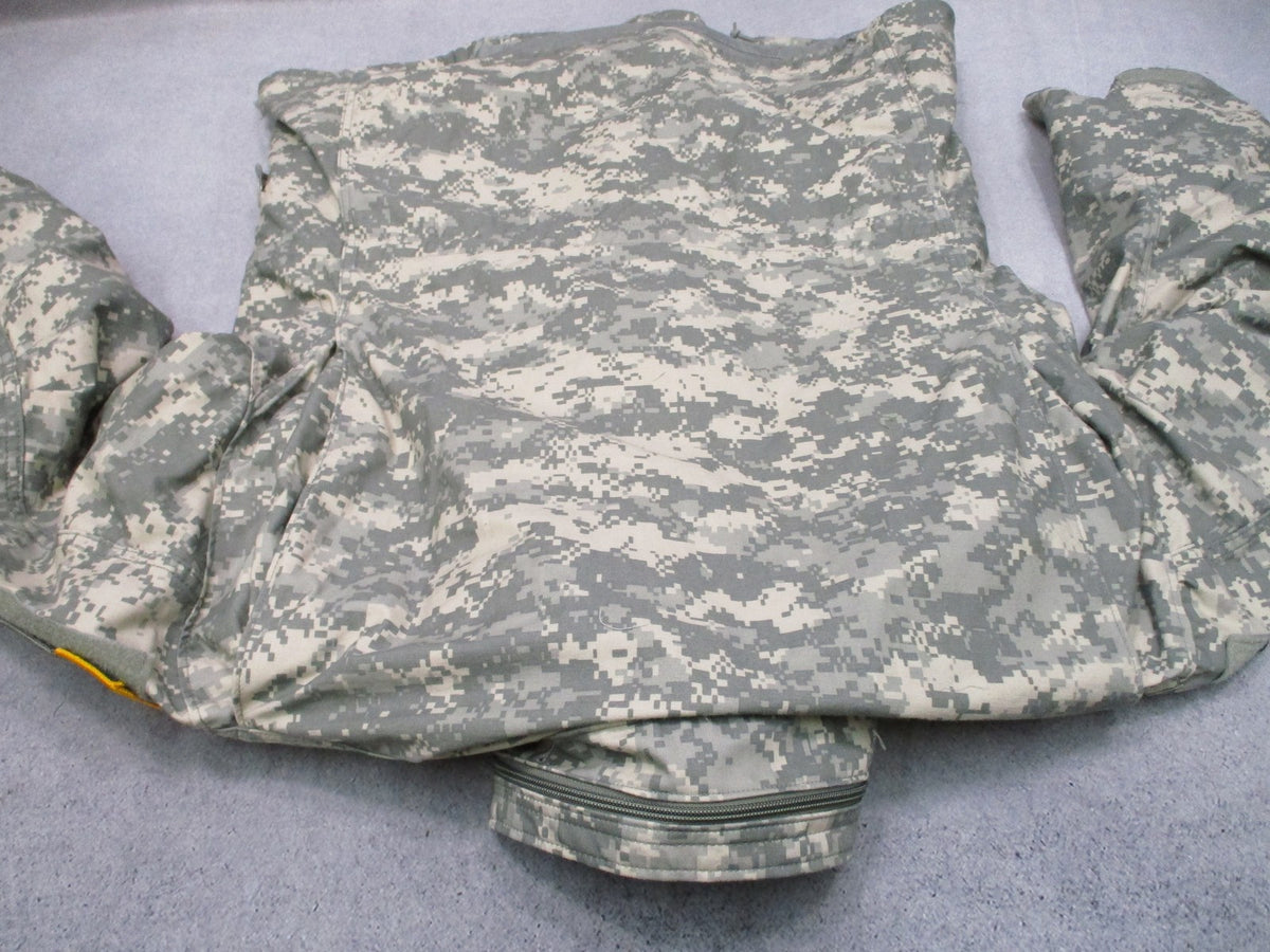 US Army ACU Field Coat Jacket Large Regular UCP Camo 1st Cav 3rd ID Patches