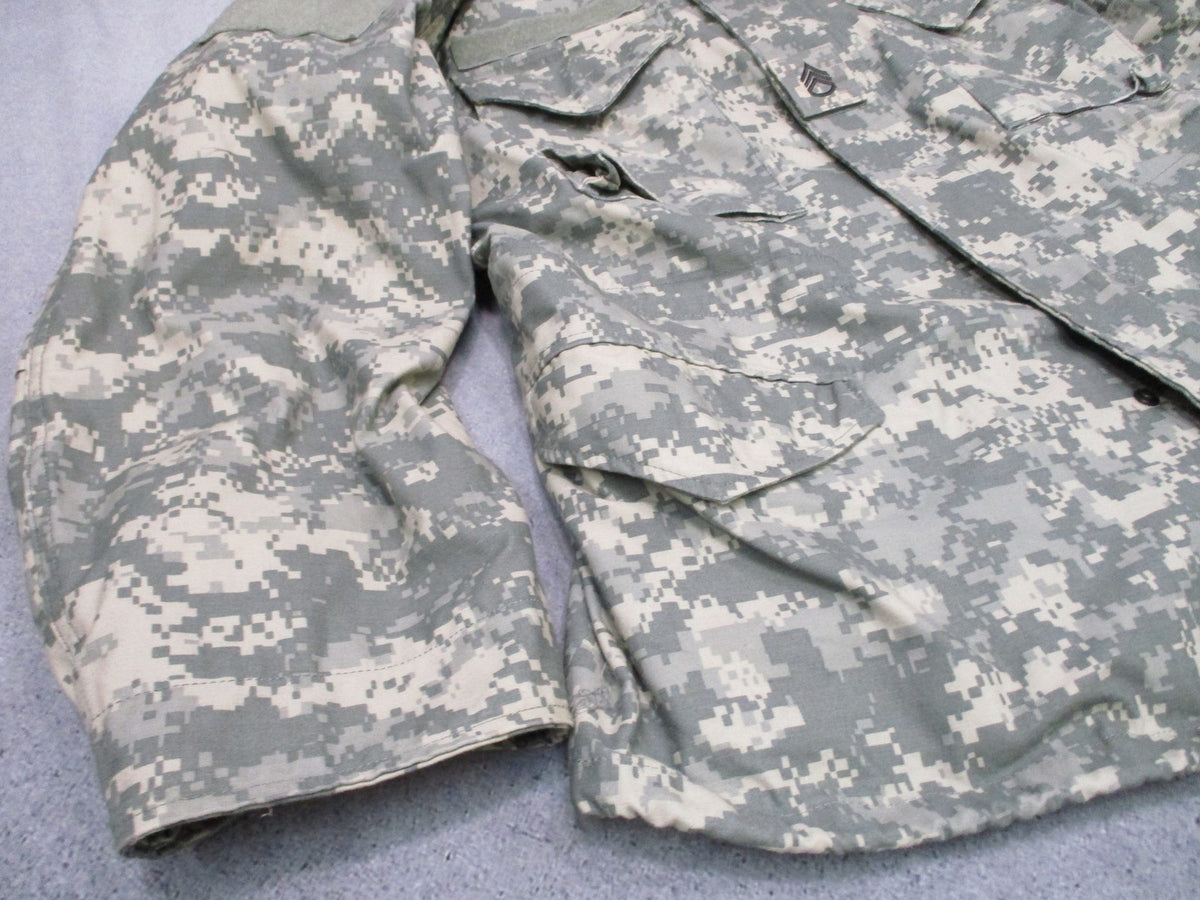 US Army ACU Field Coat Jacket Large Regular UCP Camo 1st Cav 3rd ID Patches