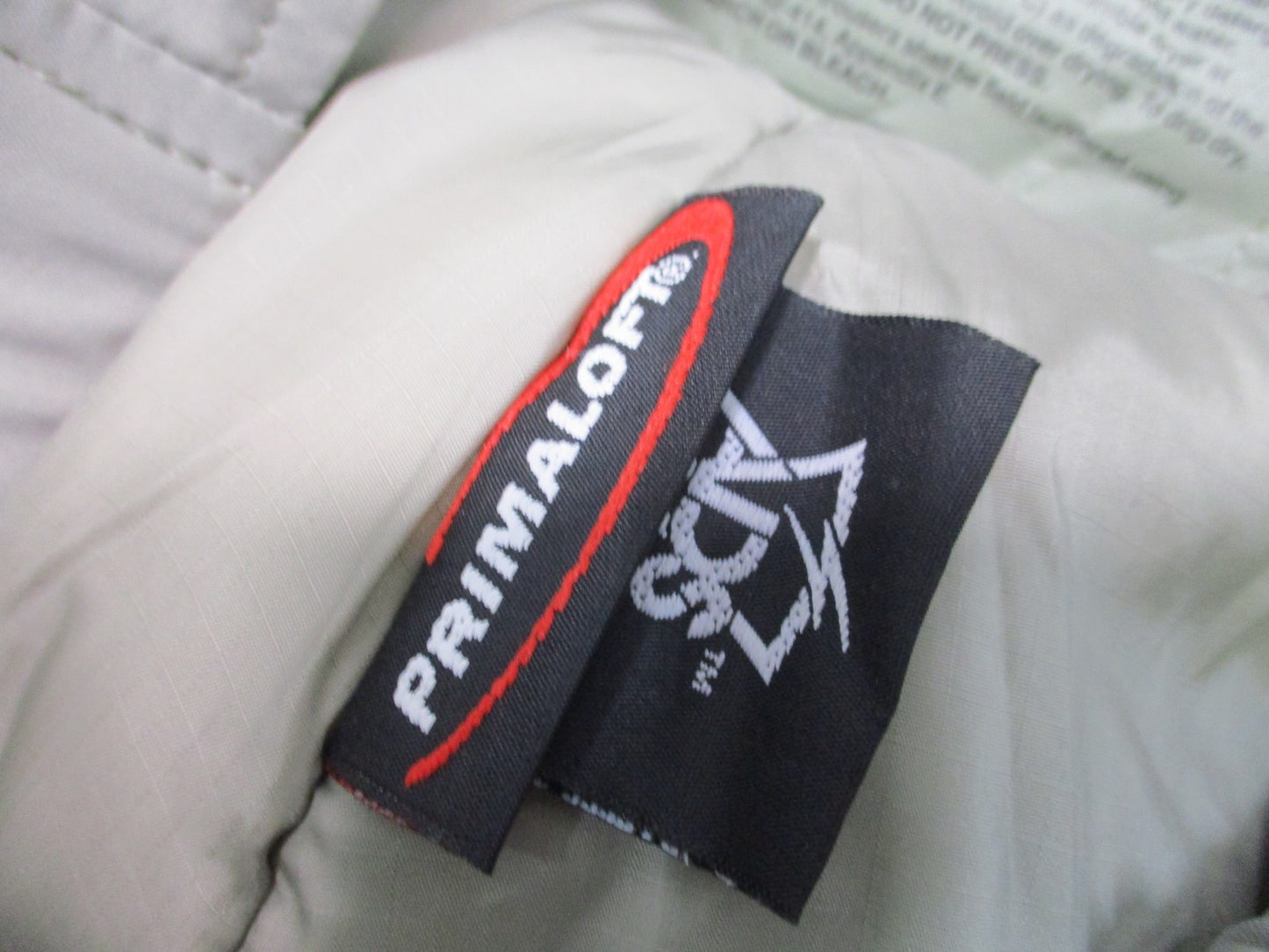 GEN3 PRIMALOFT LEVEL 7 TROUSERS EXTREME COLD WEATHER MED/LONG 8415-01-546-0019
