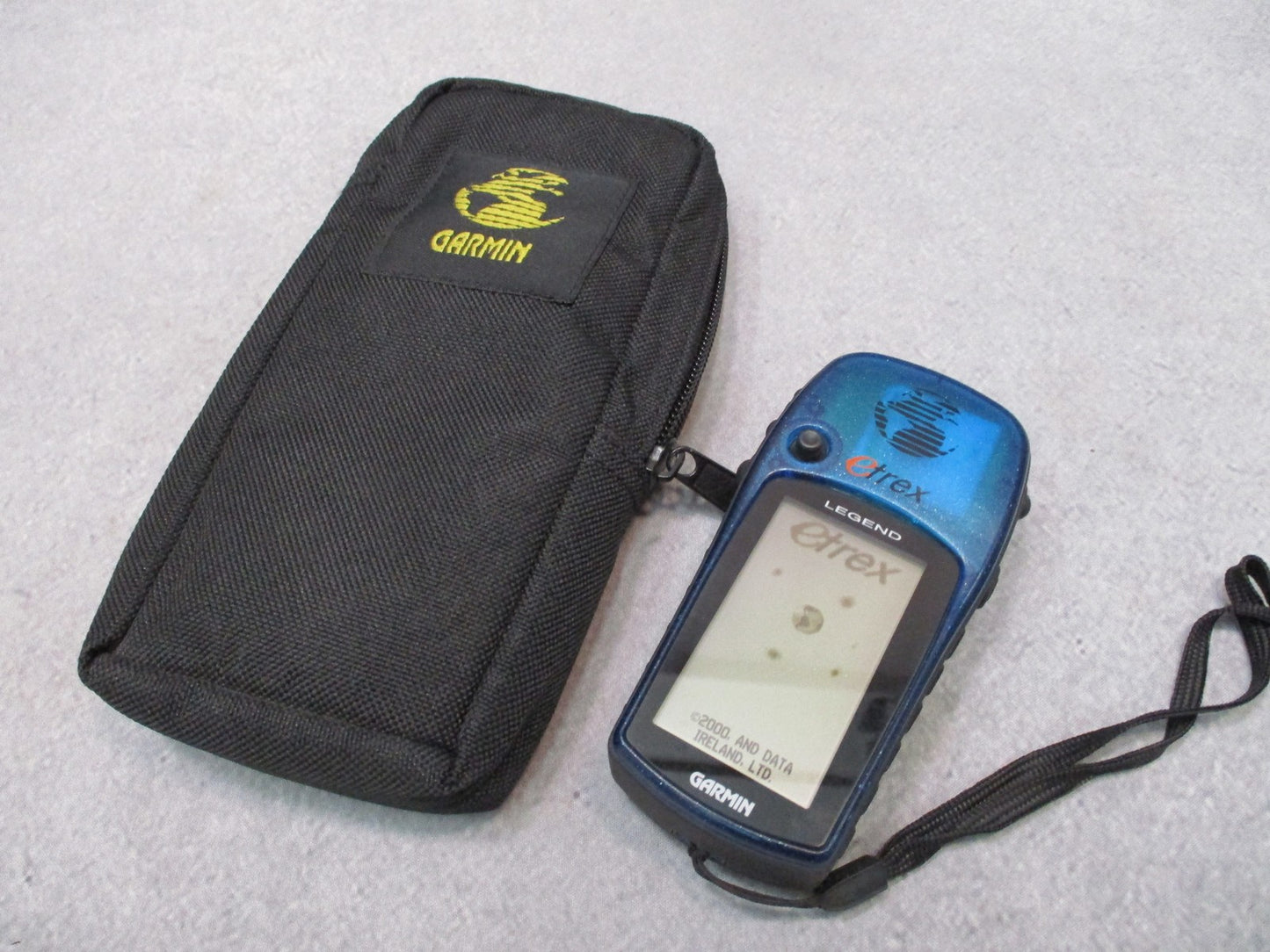 Vintage Garmin eTrex Legend Handheld GPS Navigator with Carrying Case