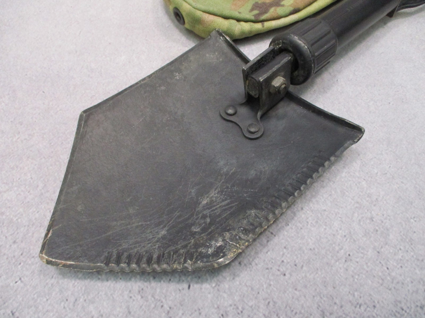 US Military Issue Tri-Fold E-Tool Shovel with Scorpion OCP w2 MOLLE II Pouch