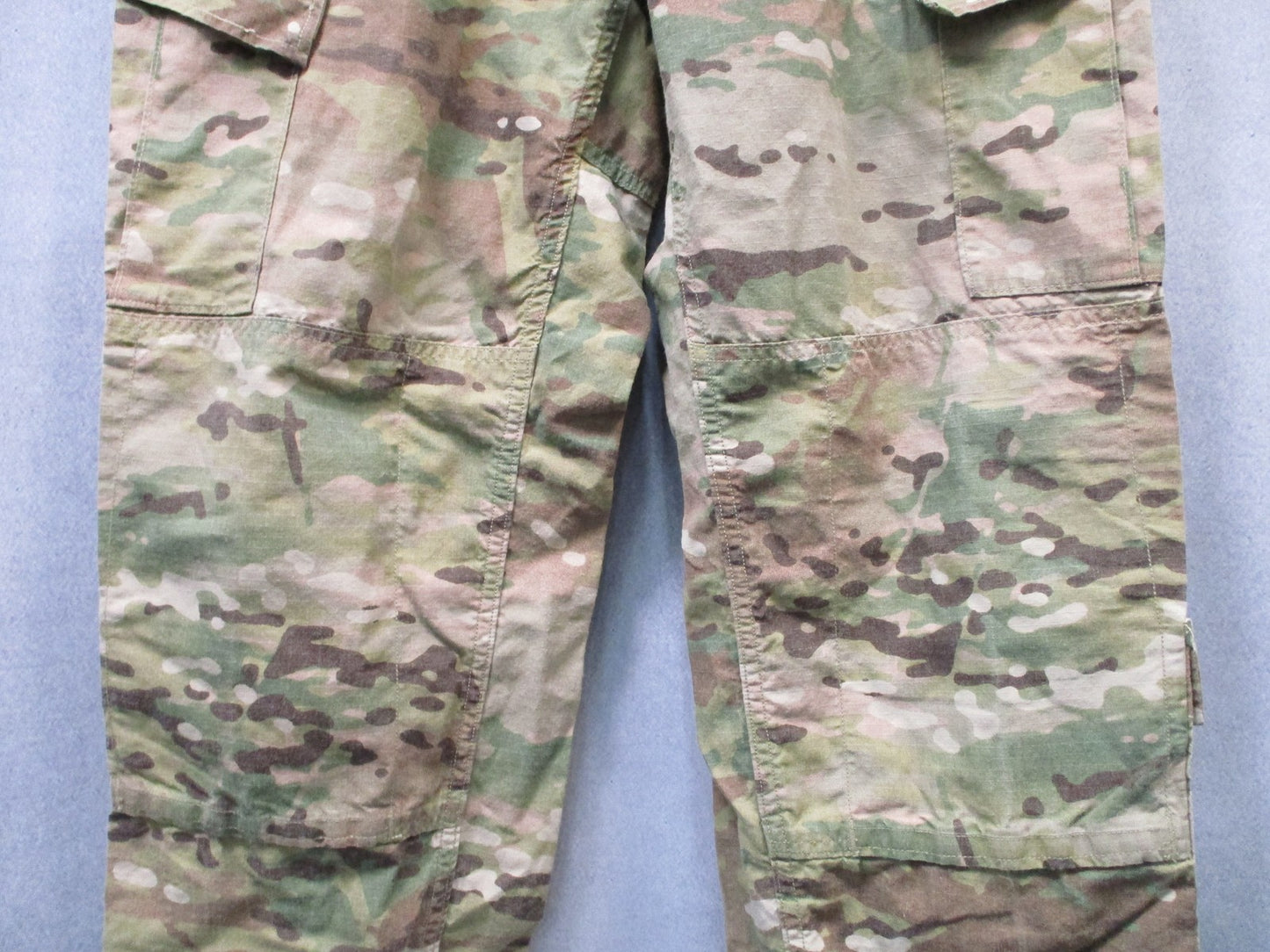 Genuine USGI FR Army Combat Pants Multicam OCP Medium Regular FRACU Excellent