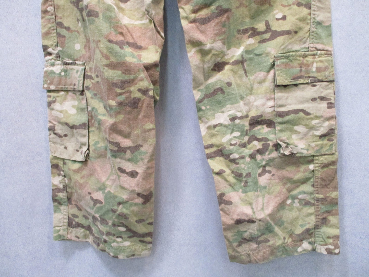 Genuine USGI FR Army Combat Pants Multicam OCP Medium Regular FRACU Excellent