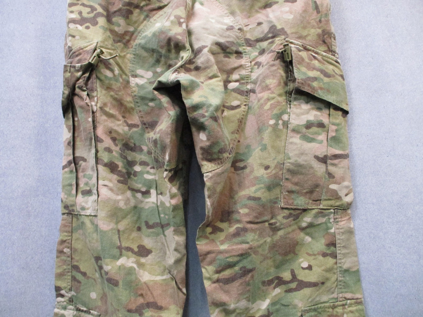 Genuine USGI FR Army Combat Pants Multicam OCP Medium Regular FRACU Excellent