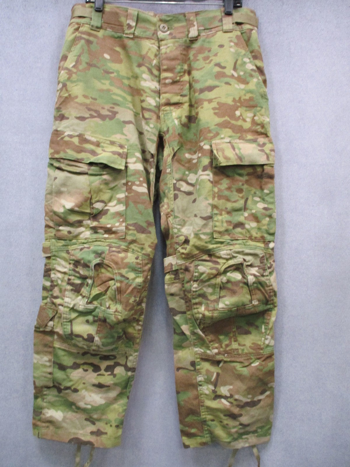 US Army Combat Pants Flame Resistant Multicam Medium Short Knee Pad Ready