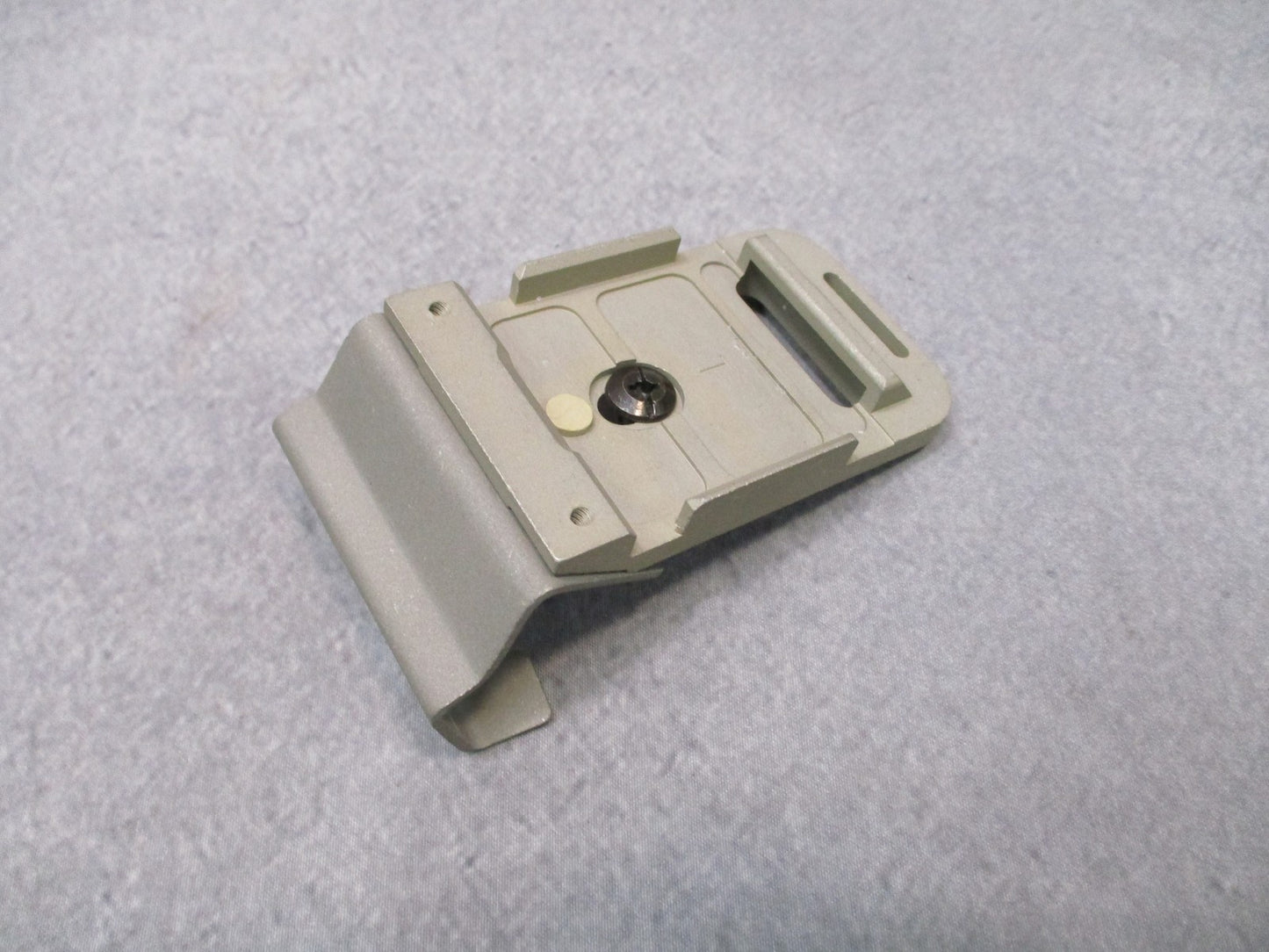 NEW ACH HELMET NVG LEVER MOUNT RHINO BRACKET BASE PLATE SHROUD TAN ONE HOLE
