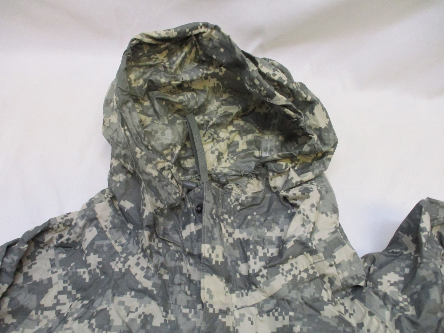 X-SMALL ARMY ACU DIGITAL WET WEATHER IMPROVED RAINSUIT JACKET 8415-01-527-4611