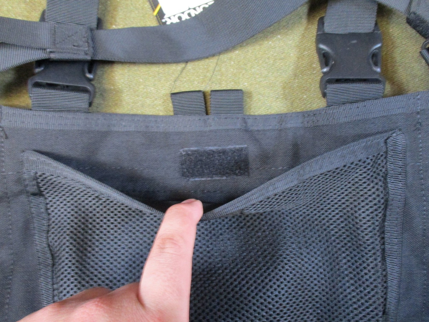 Condor MCR4 chest rig molle panel tactical vest black swat team gear