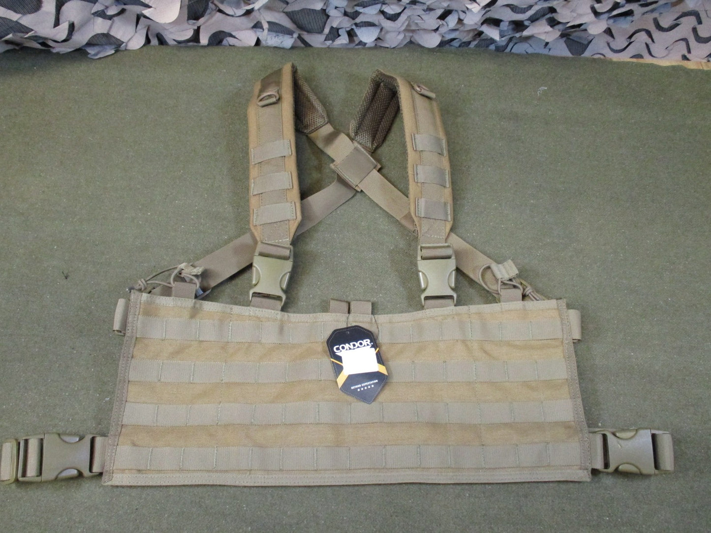 Condor MCR4 chest rig molle panel tactical vest coyote brown swat team gear