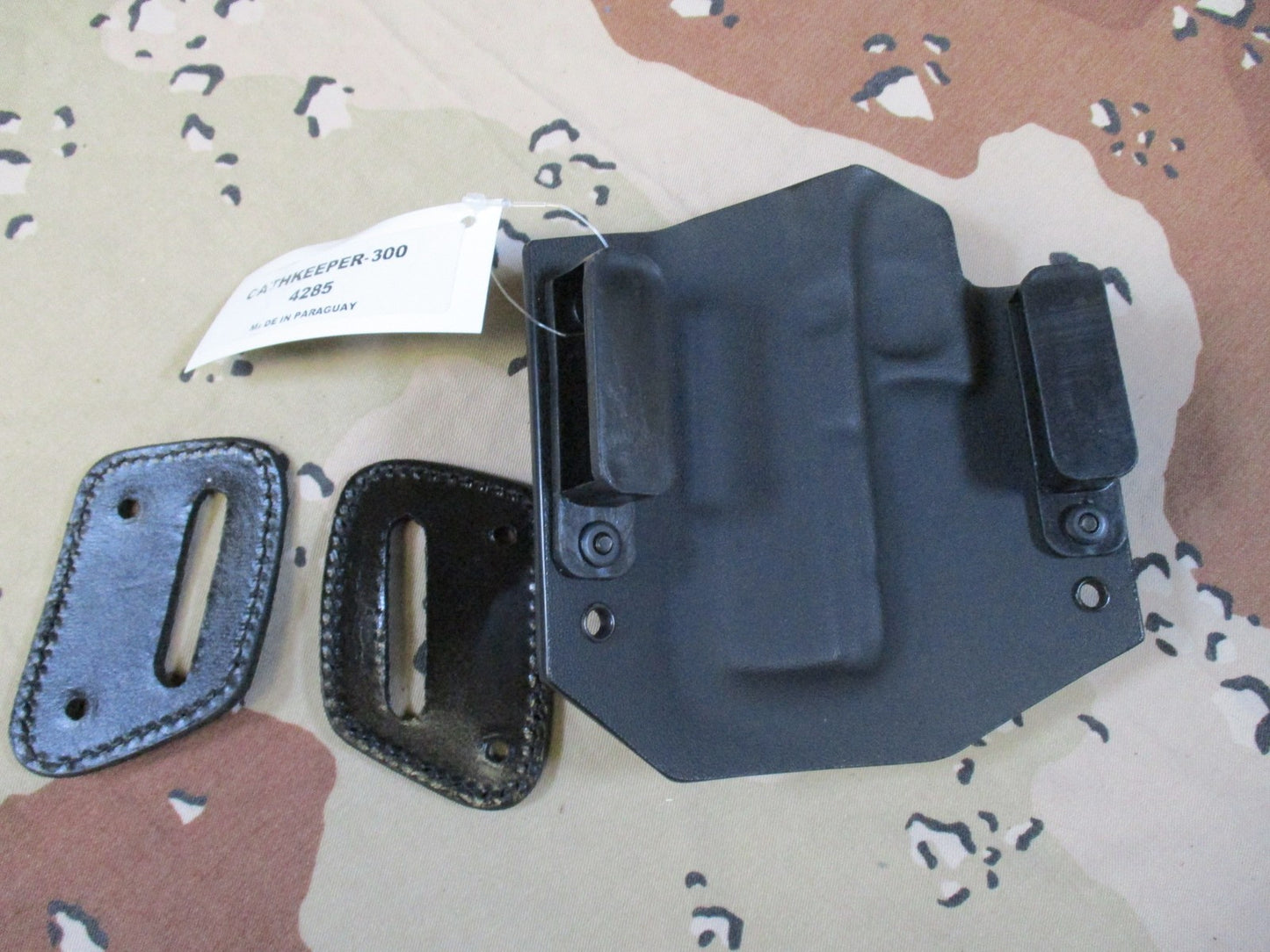 1836 by Tagua Oathkeeper-300 Kydex Optic Ready Holster for Glock 17 Right Hand