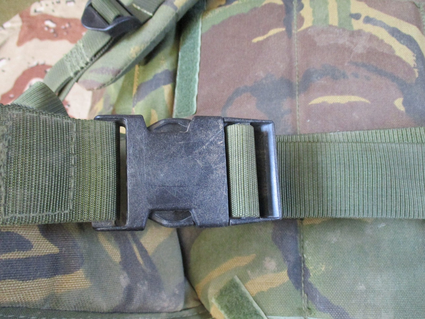 British Other Arms Rucksack w/ Suspenders Used Surplus Broken Buckles dpm camo