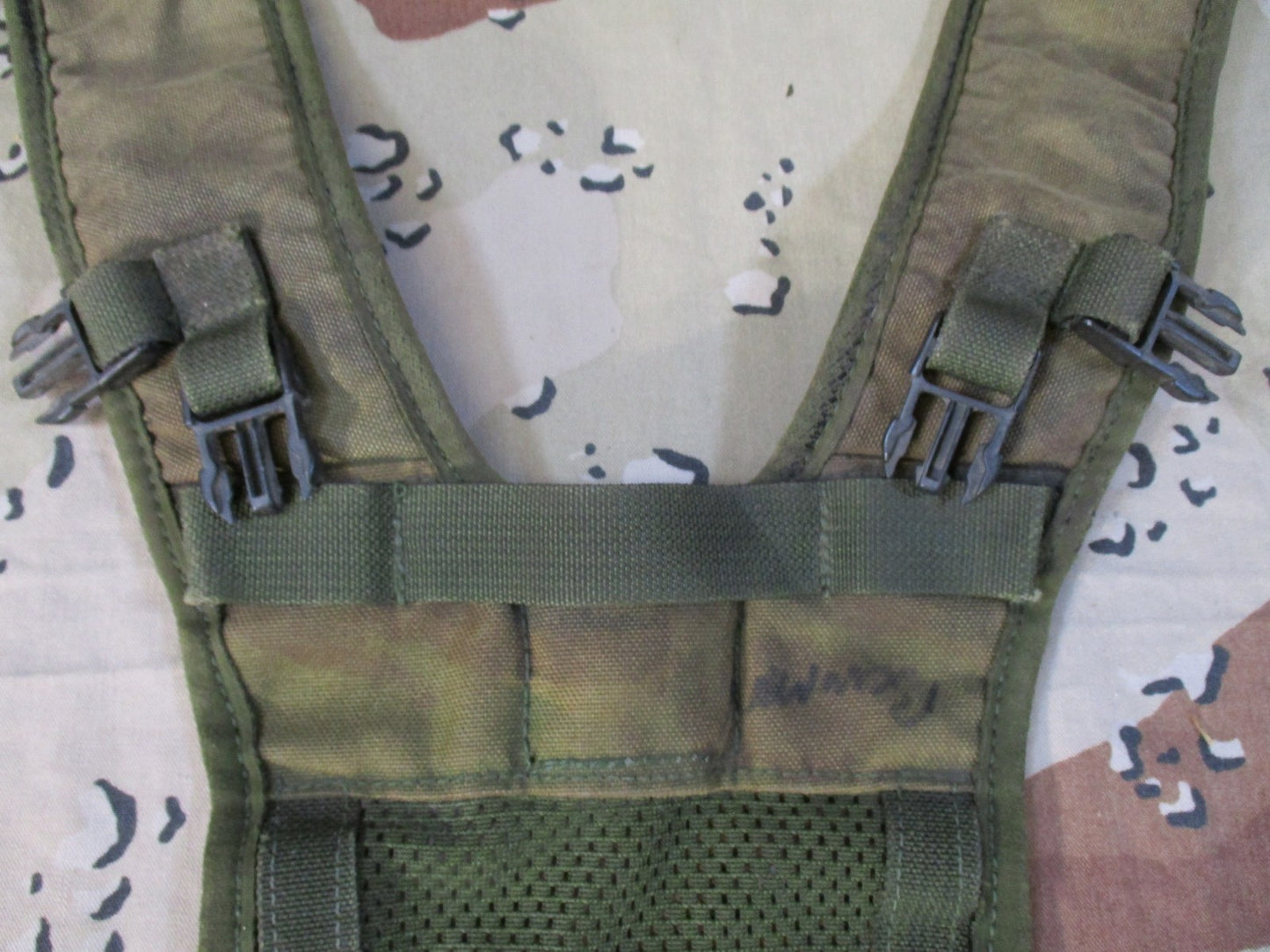 British Other Arms Rucksack w/ Suspenders Used Surplus Broken Buckles dpm camo