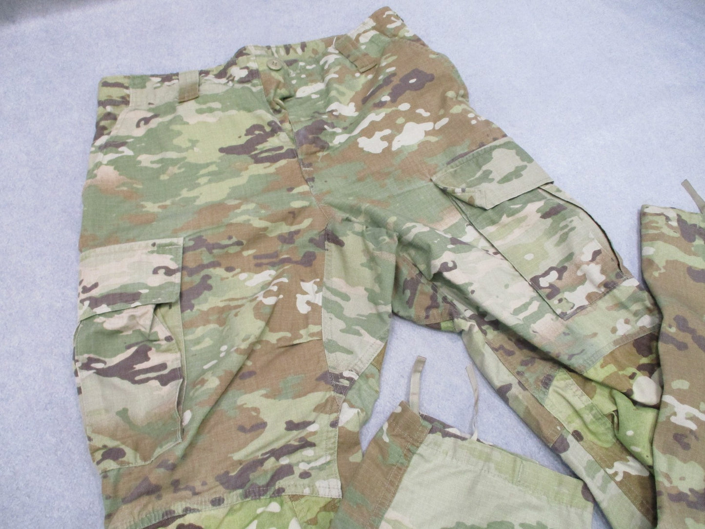 USGI Army IHWCU Combat Trousers NSN IHWCU trousers Medium-Long 8415-01-670-5515