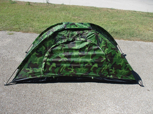 1-Person Camouflage Tent Lightweight Tactical Camping Shelter Woodland Camo