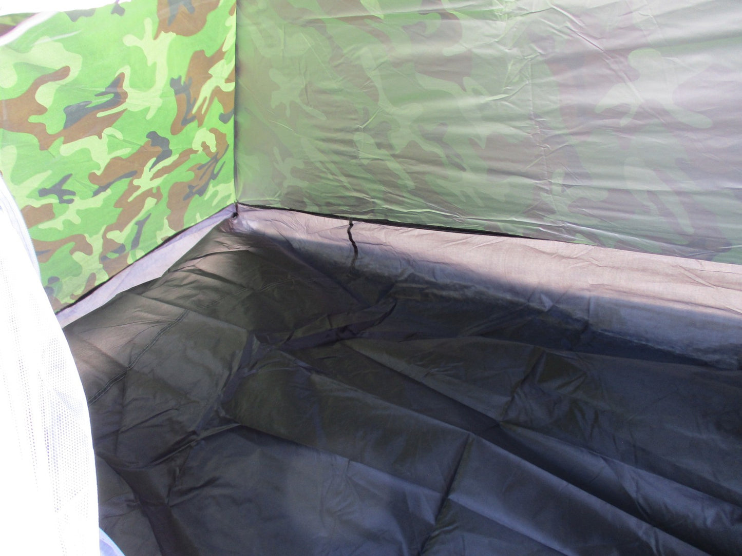 1-Person Camouflage Tent Lightweight Tactical Camping Shelter Woodland Camo
