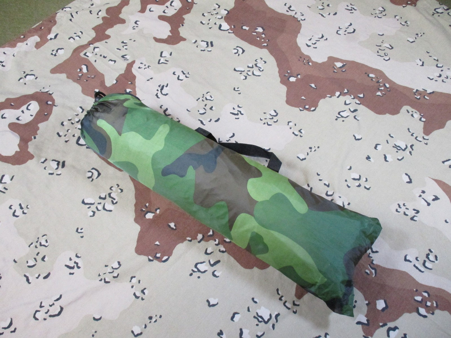 1-Person Camouflage Tent Lightweight Tactical Camping Shelter Woodland Camo
