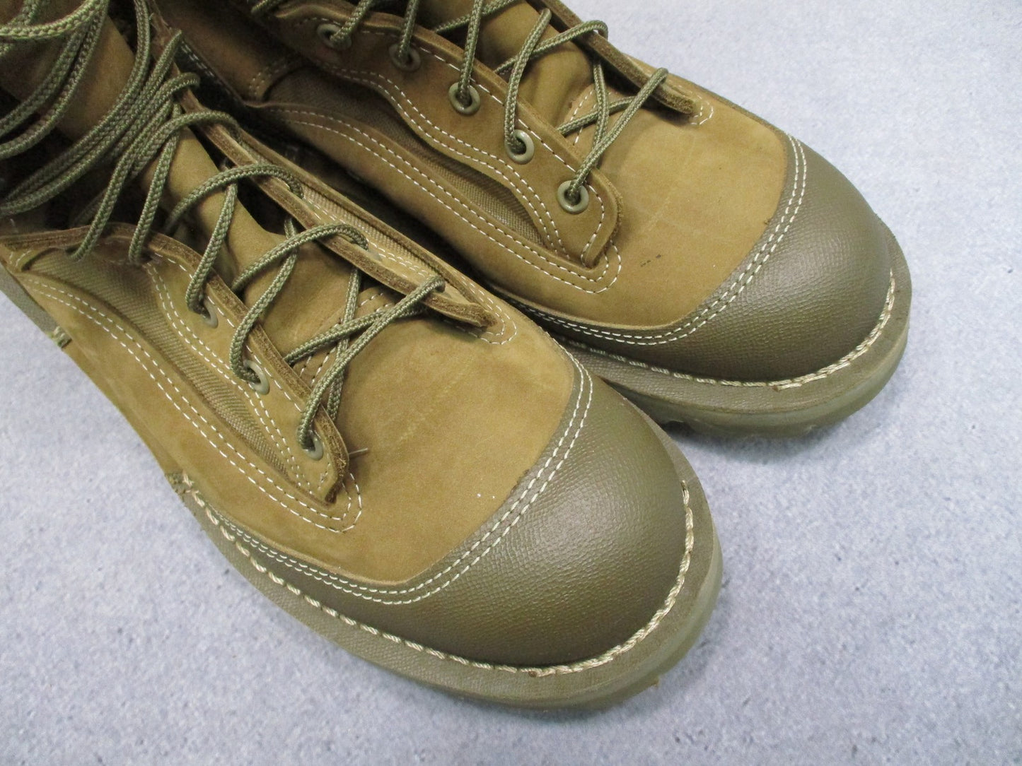 Bates E29502A USMC RAT Hot Weather Combat Boots Mens 9.5 R Vibram Coyote