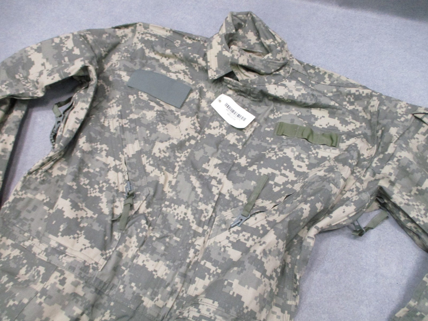 NEW MILITARY ARMY ISSUE MECHANIC COVERALLS UCP TYPE III (MEDIUM) ACU DIGITAL