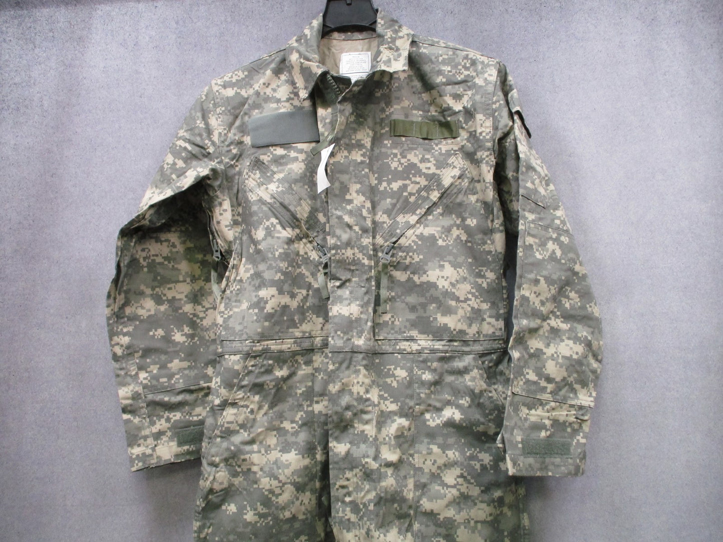 NEW MILITARY ARMY ISSUE MECHANIC COVERALLS UCP TYPE III (MEDIUM) ACU DIGITAL
