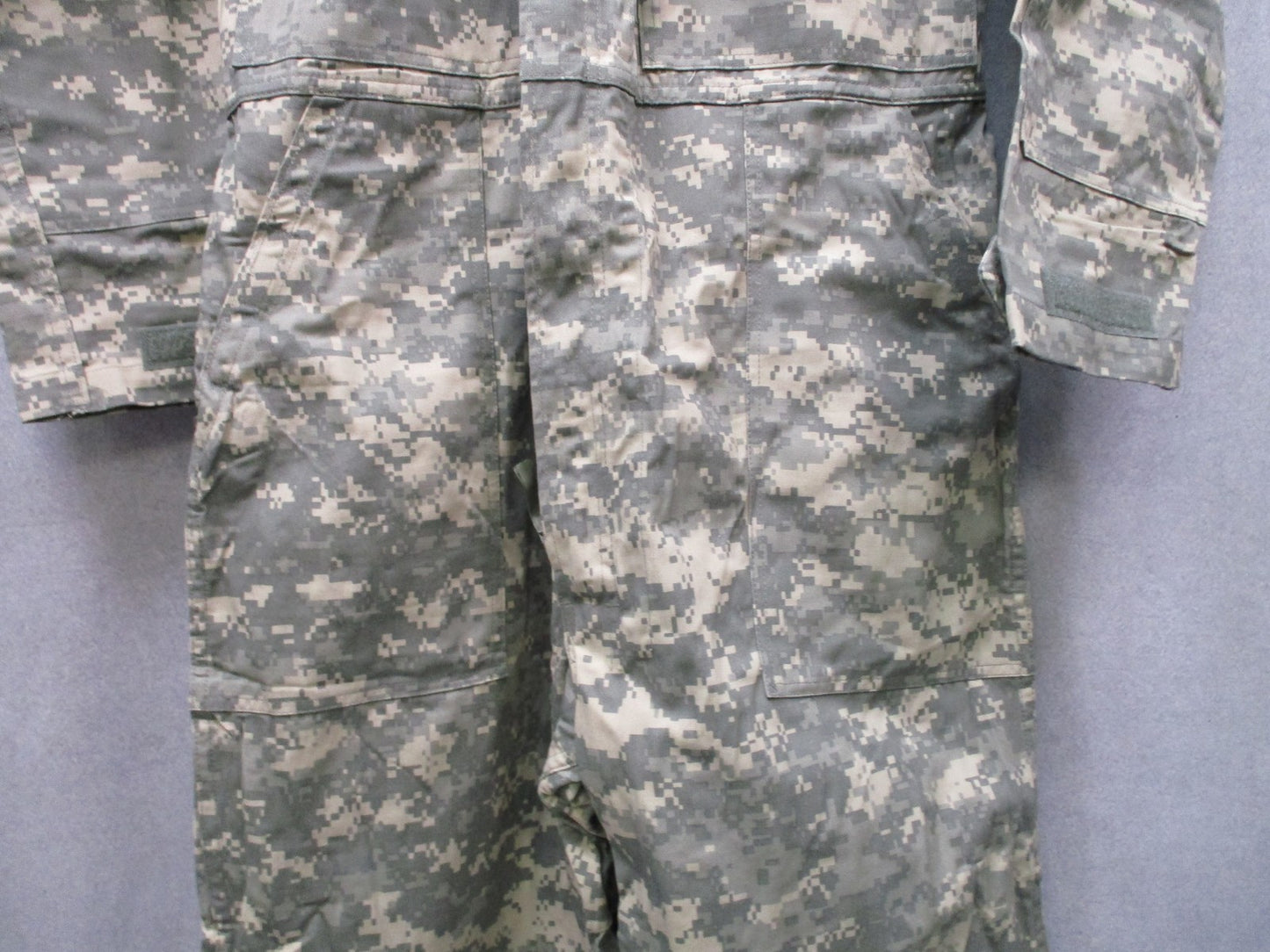 NEW MILITARY ARMY ISSUE MECHANIC COVERALLS UCP TYPE III (MEDIUM) ACU DIGITAL