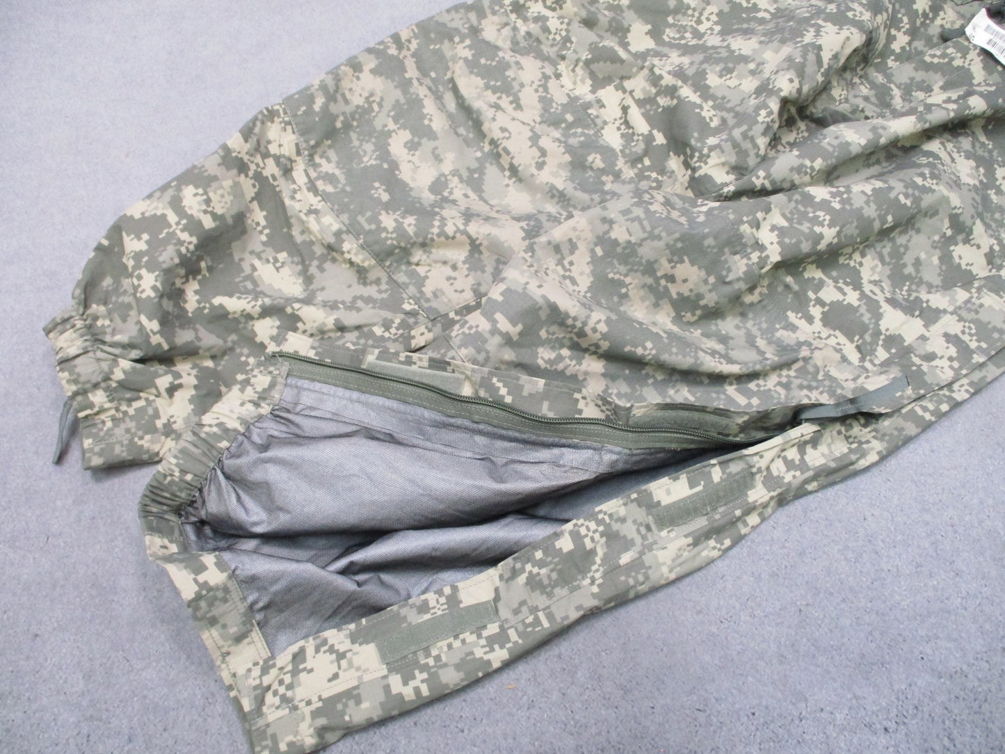 USGI Gen III Level 6 Gore-Tex Pants ACU UCP Large Regular ECWCS Wet Weather NWT