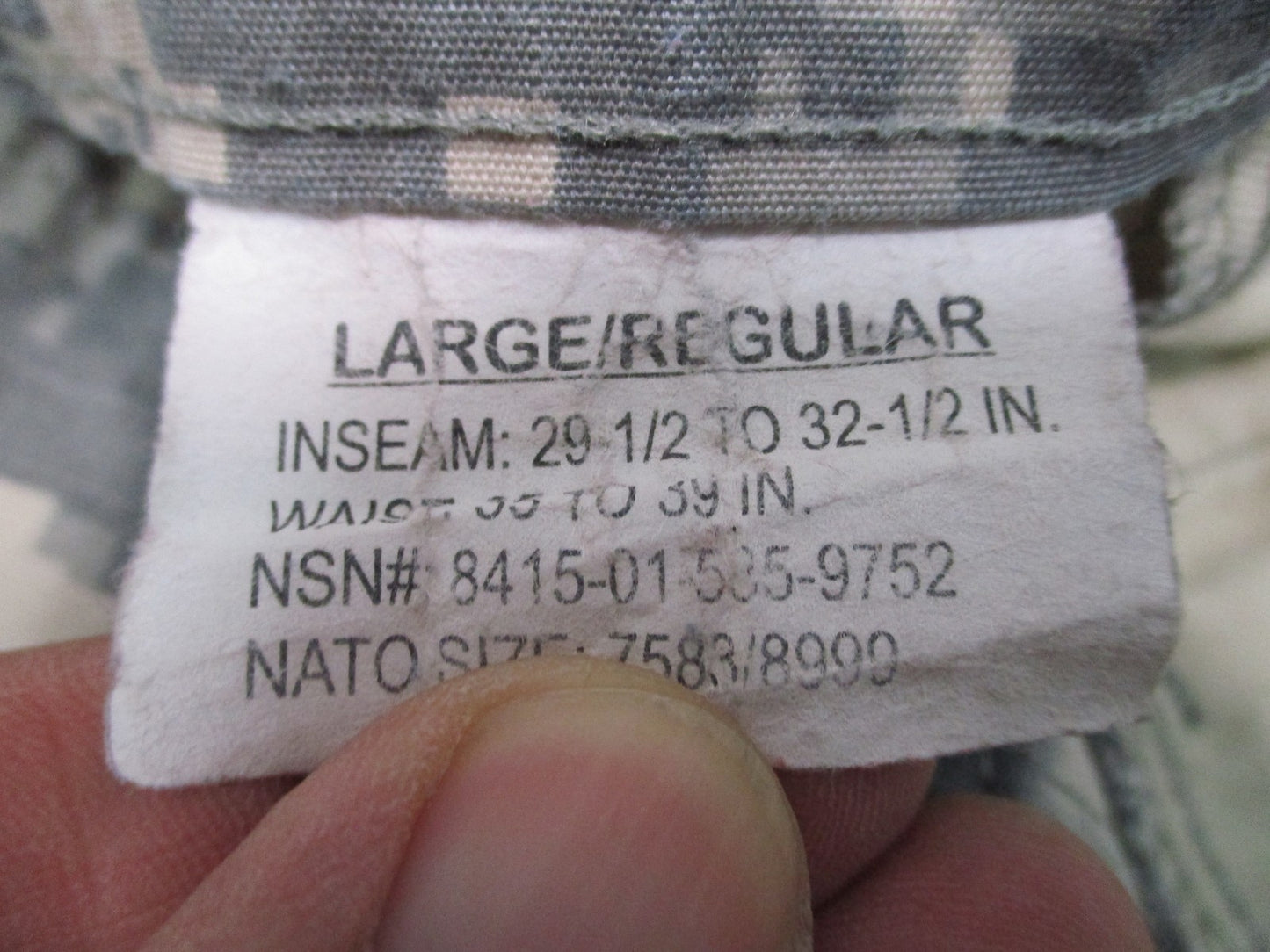 US Military ACU Digital Camo Combat Cargo Pants Large Regular NSN 50/50 NYCO