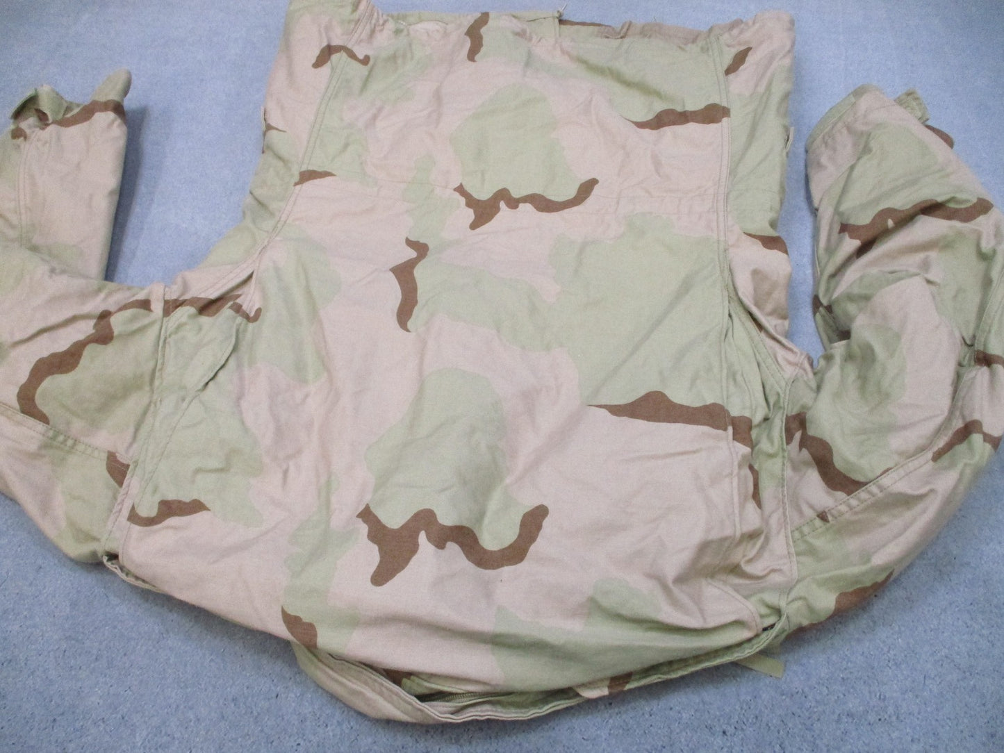 USGI Desert 3 Color Camo Cold Weather Field Coat Medium Long DCU Military Jacket