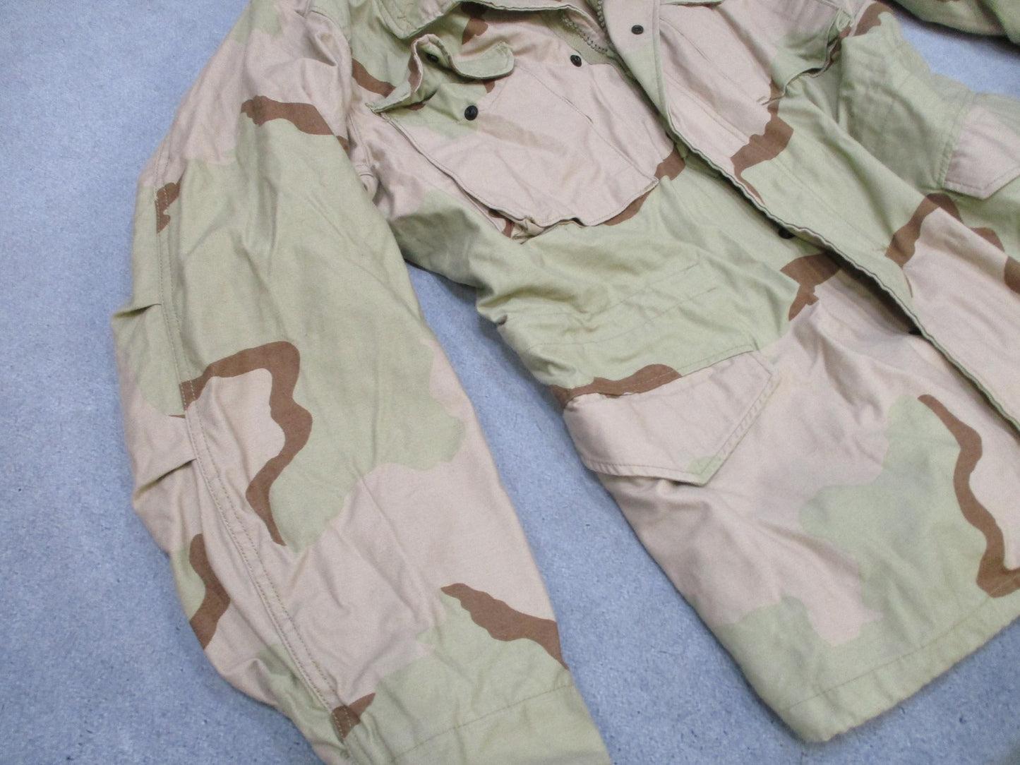 USGI Desert 3 Color Camo Cold Weather Field Coat Medium Long DCU Military Jacket