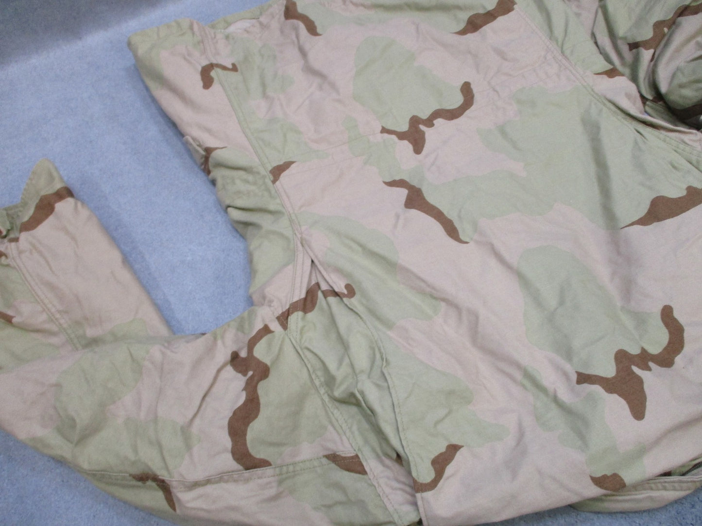 USGI Desert 3 Color Camo Cold Weather Field Coat Medium Long DCU Military Jacket