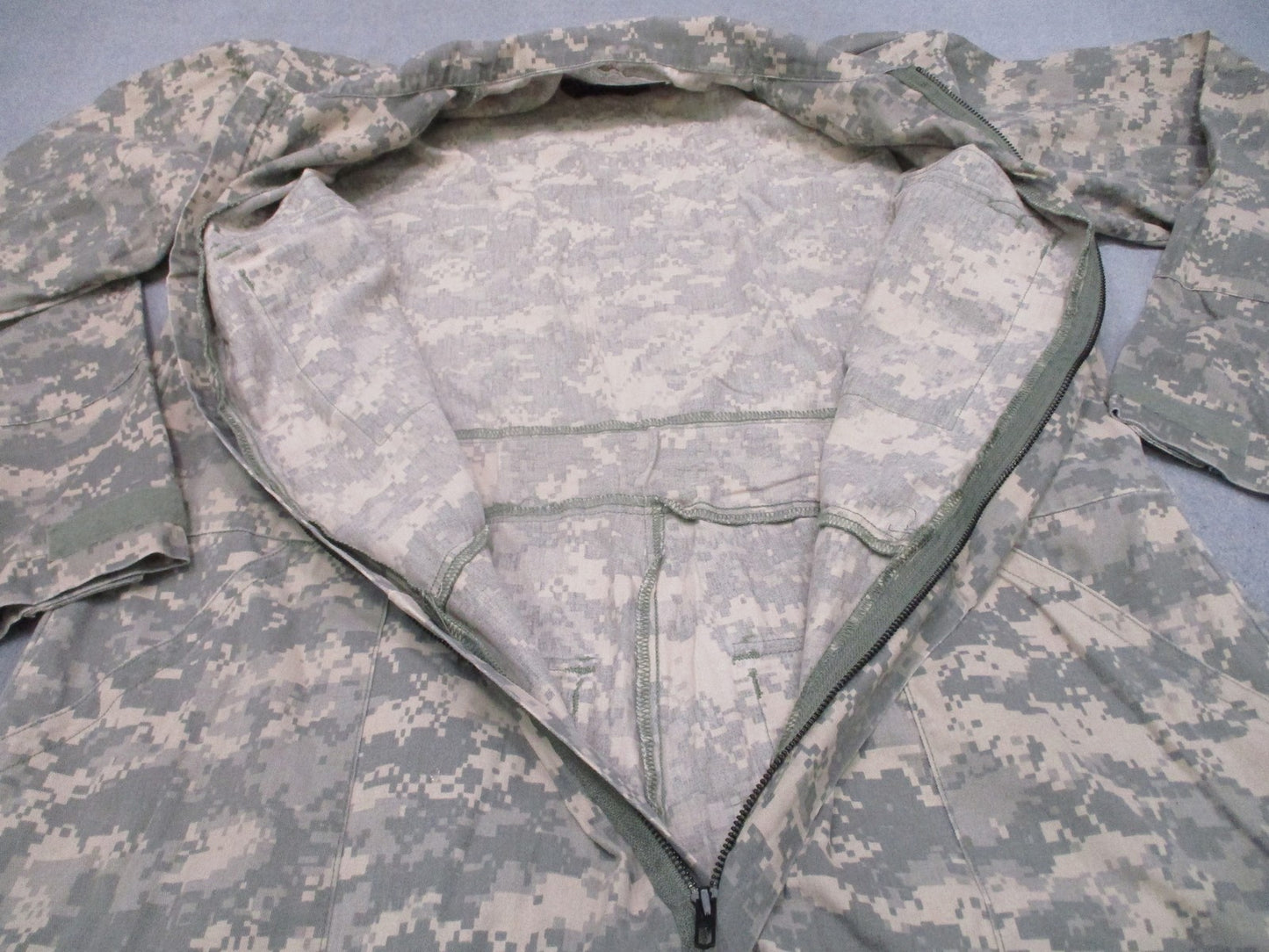 Army DRIFIRE US Military FR Utility Coveralls UCP Digital Camo Size XL-Regular