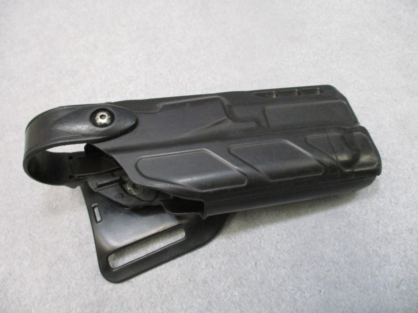 Safariland 6360 ALS Holster Glock 9/40 Light 17/22 Right Hand Used