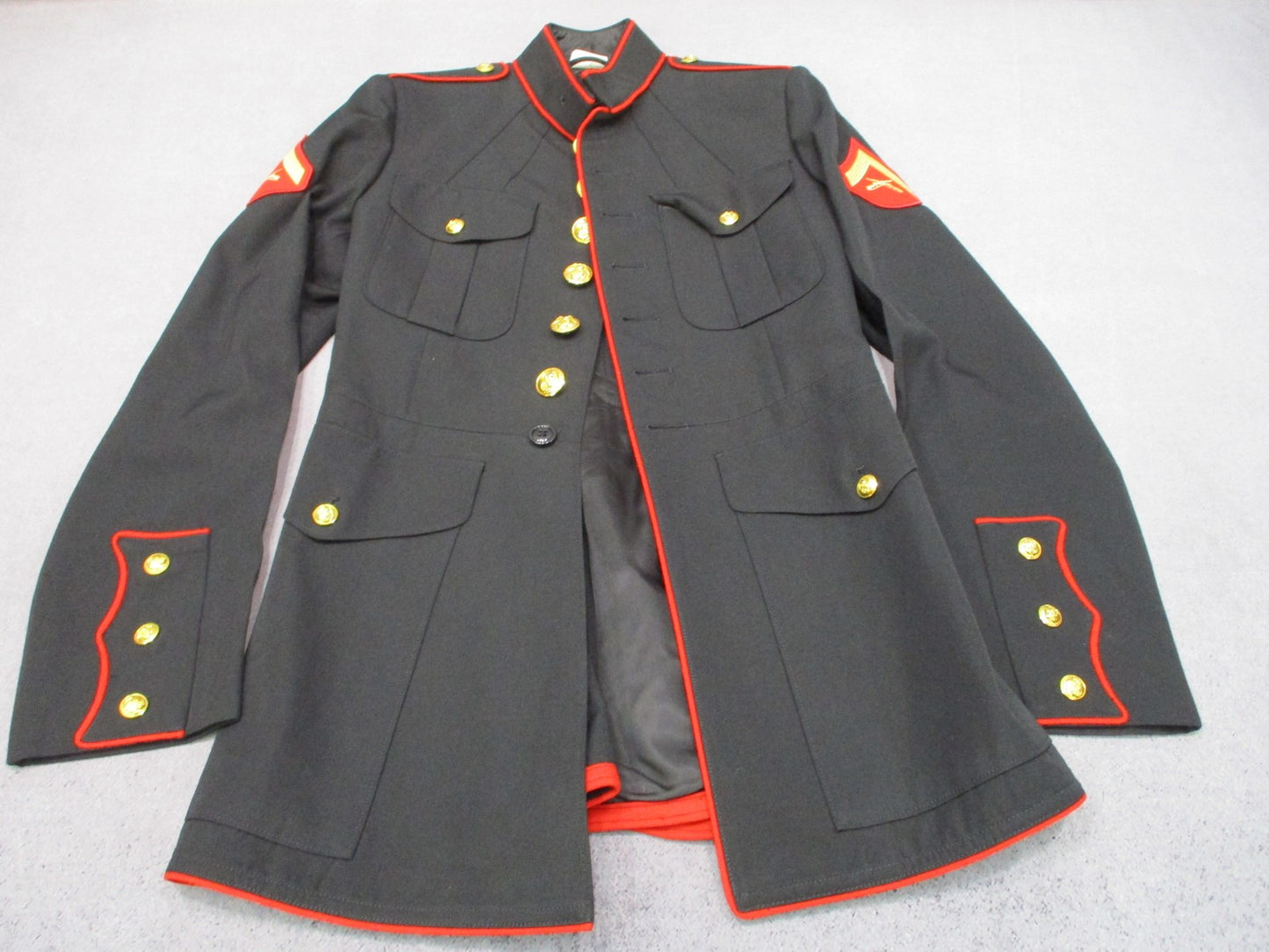 DSCP USMC Dress Blues Coat NSN Black Red Piping Man's 39L 8405-01-512-3170