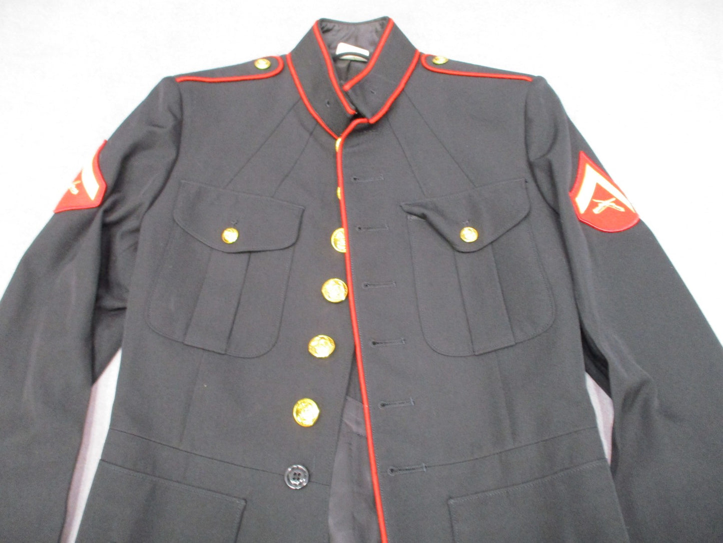 DSCP USMC Dress Blues Coat NSN Black Red Piping Man's 39L 8405-01-512-3170