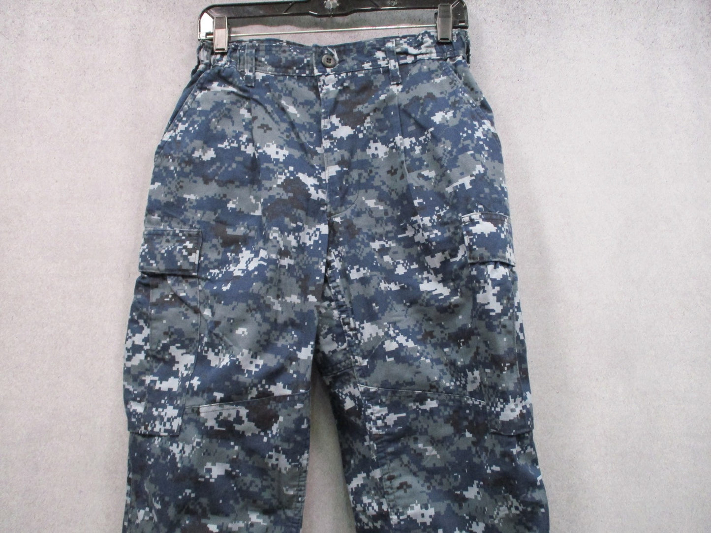 US Navy NWU Type I Digital Camo Working Trousers Small Short 8405-01-540-1356