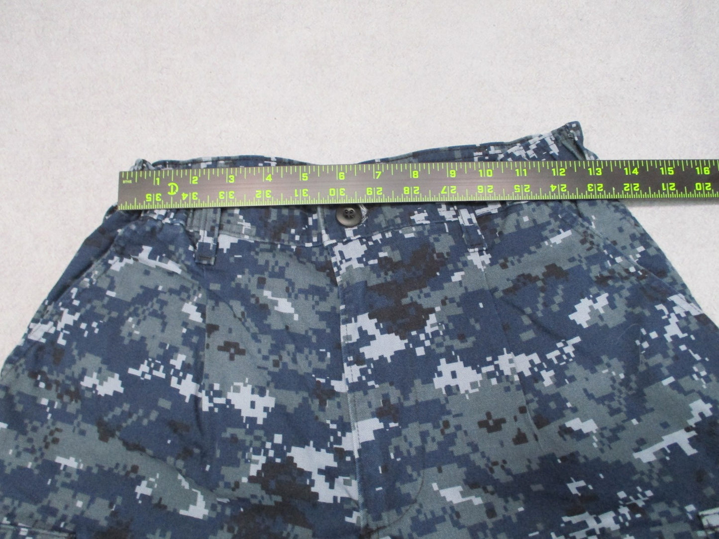 US Navy NWU Type I Digital Camo Working Trousers Small Short 8405-01-540-1356