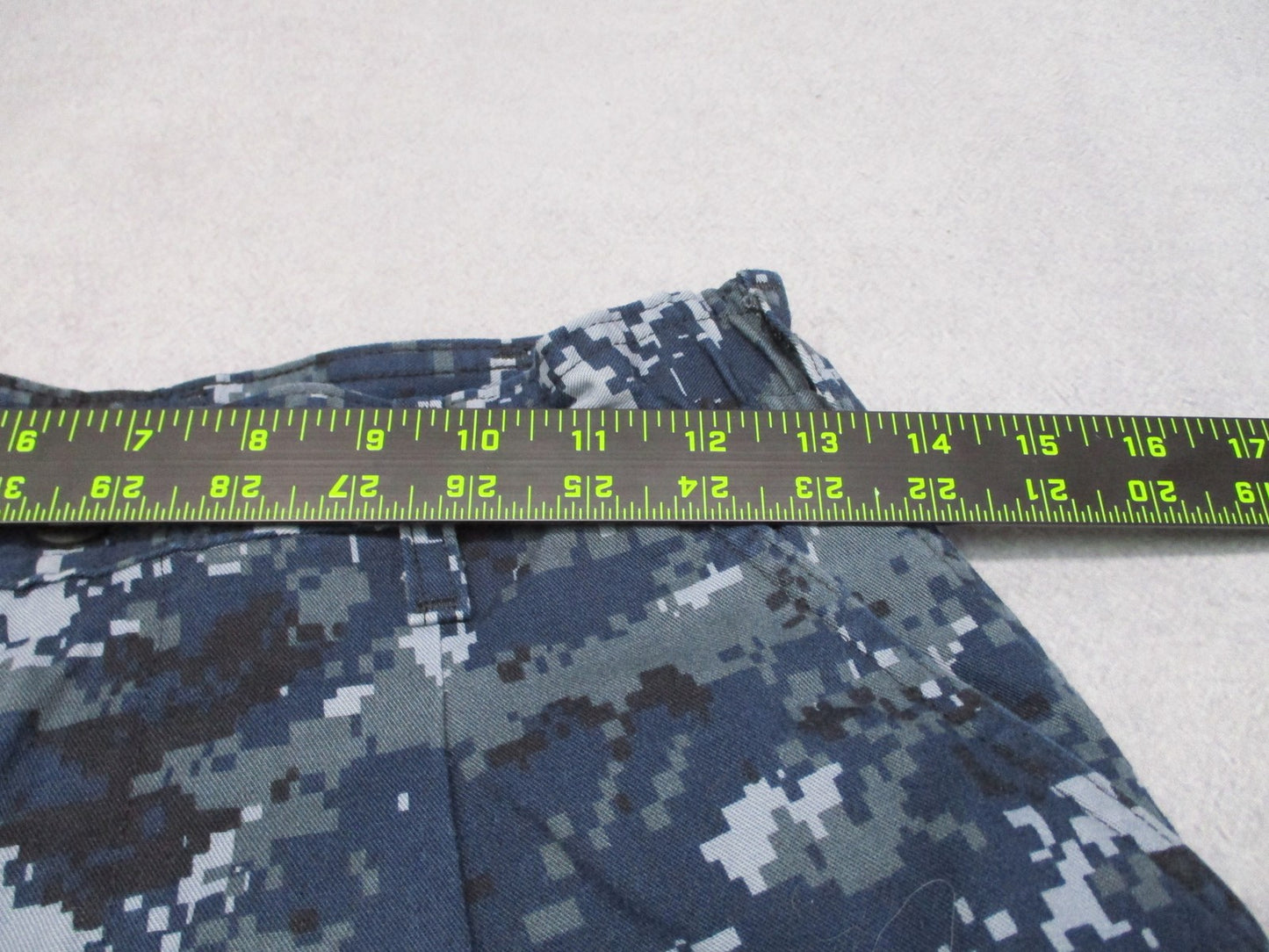 US Navy NWU Type I Digital Camo Working Trousers Small Short 8405-01-540-1356