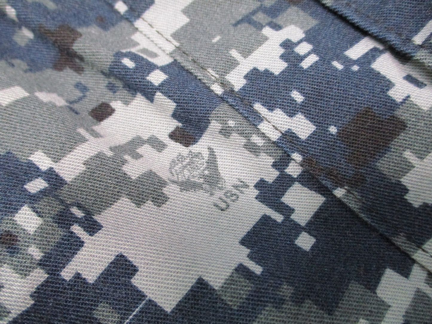 US Navy NWU Type I Digital Camo Working Trousers Small Short 8405-01-540-1356