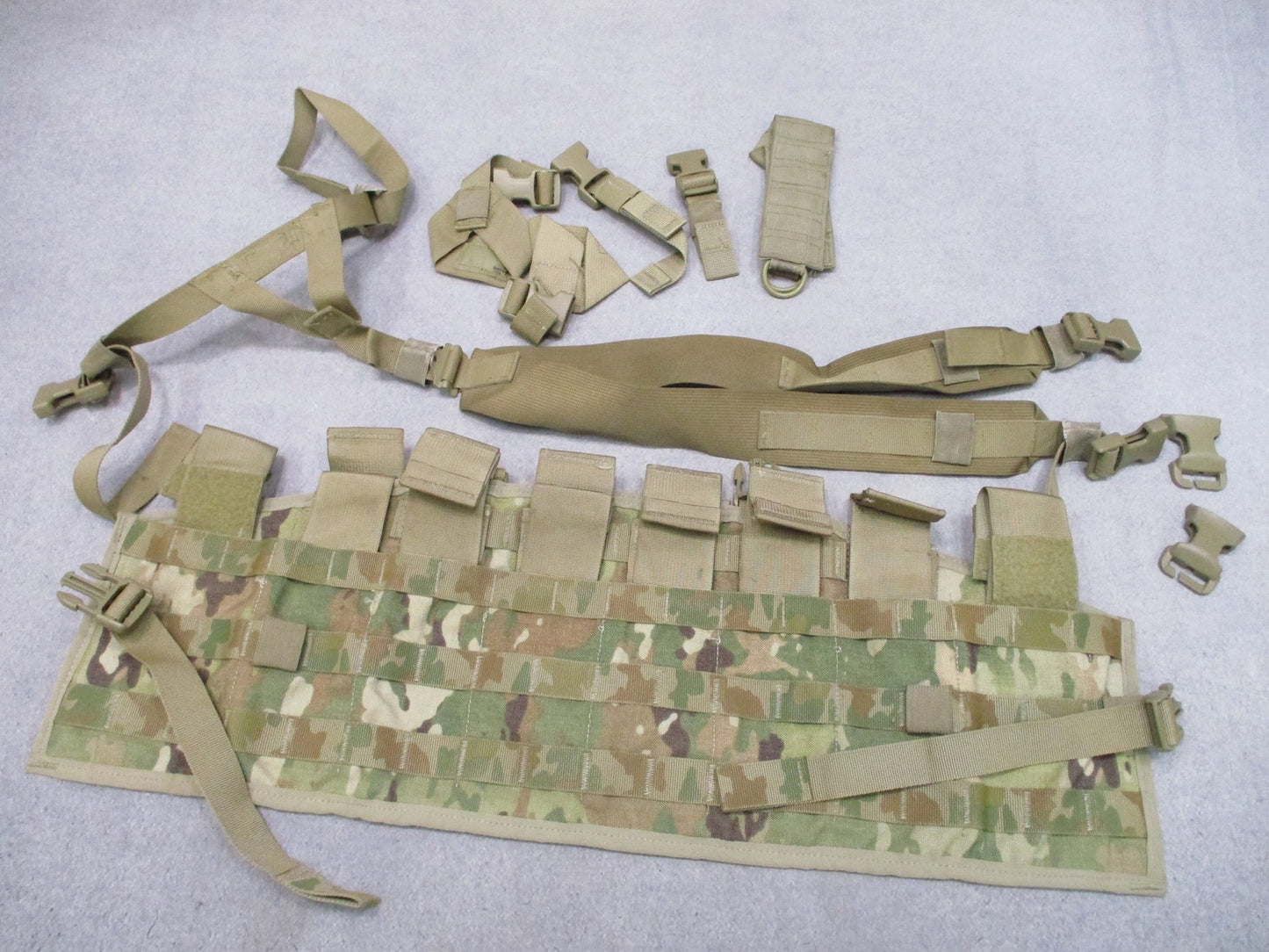 USGI MOLLE II Tactical Assault Panel TAP Scorpion OCP Chest Rig Propper Excellent