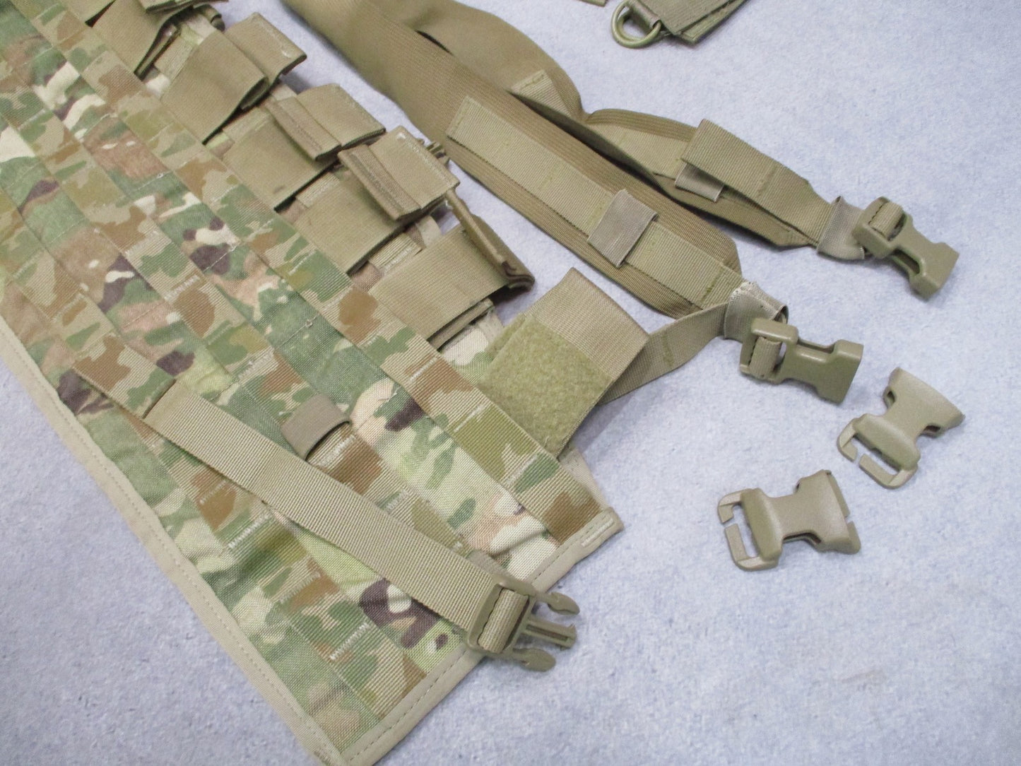 USGI MOLLE II Tactical Assault Panel TAP Scorpion OCP Chest Rig Propper Excellent
