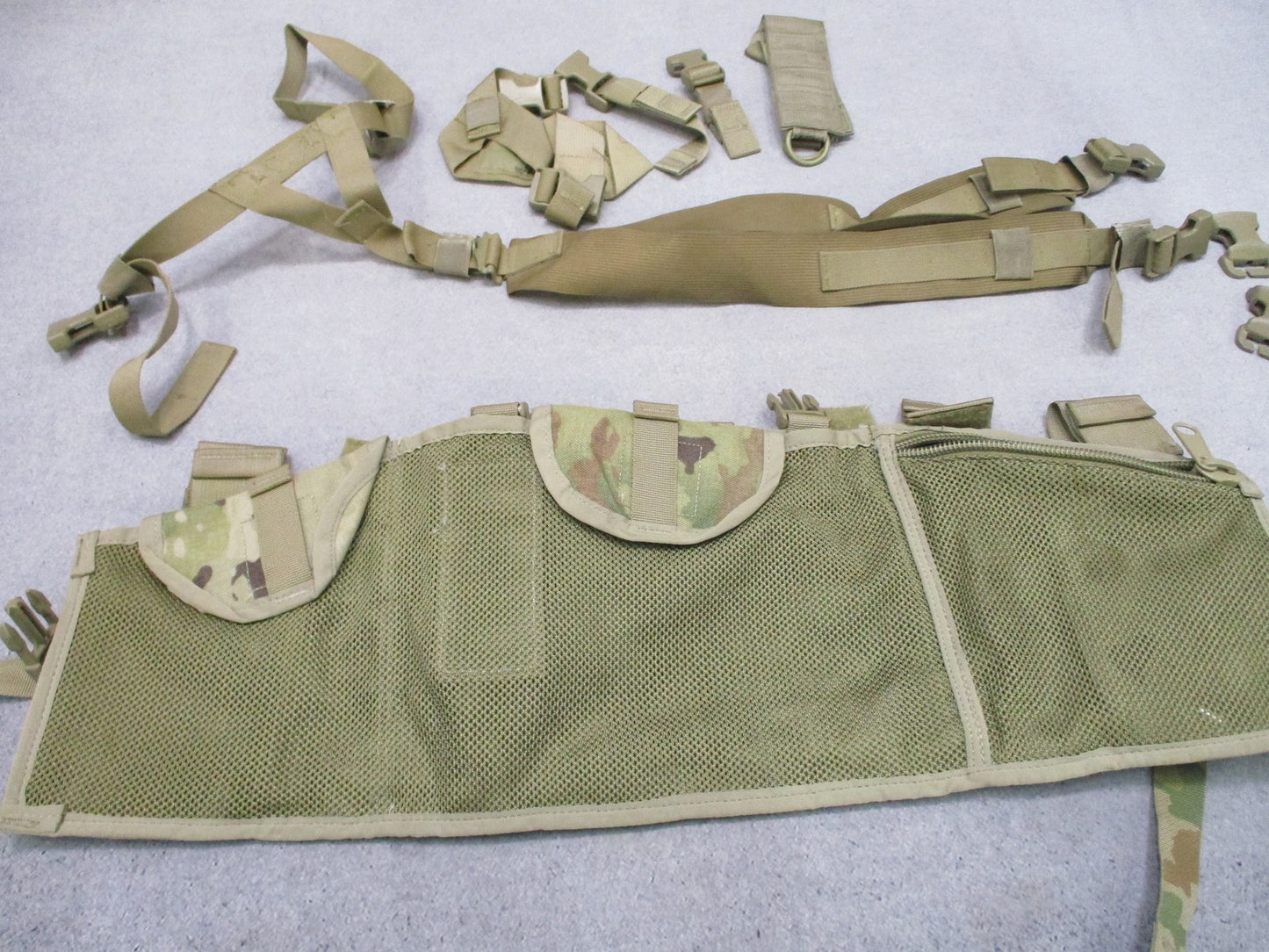 USGI MOLLE II Tactical Assault Panel TAP Scorpion OCP Chest Rig Propper Excellent