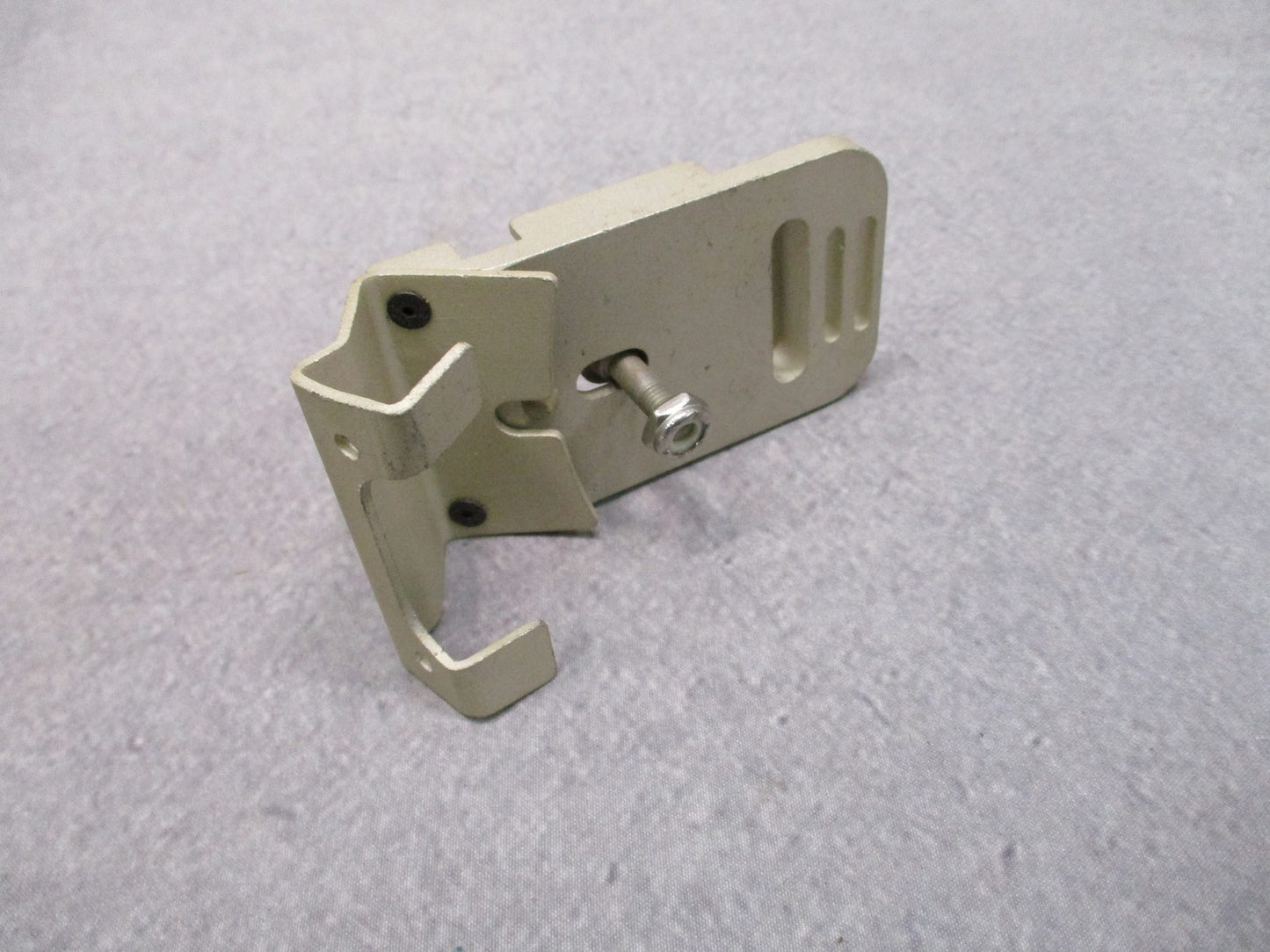 ACH Helmet NVG Shroud Base Plate Mounting Bracket Night Vision Hardware TAN