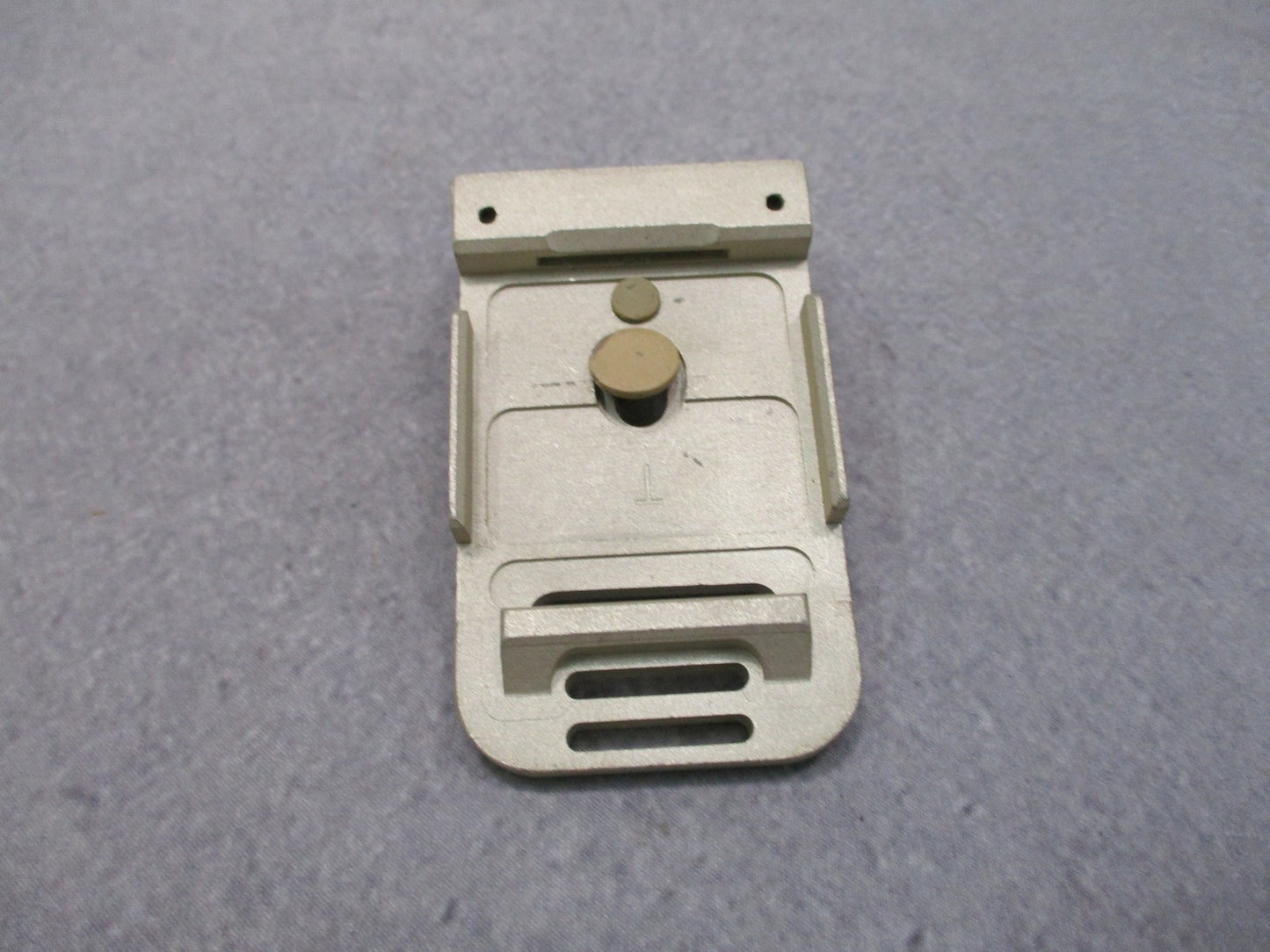 ACH Helmet NVG Shroud Base Plate Mounting Bracket Night Vision Hardware TAN