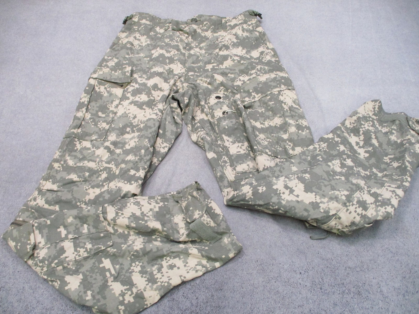 US Military Aircrew Combat Trousers UCP Digital Camo Flame Resistant Med-Reg