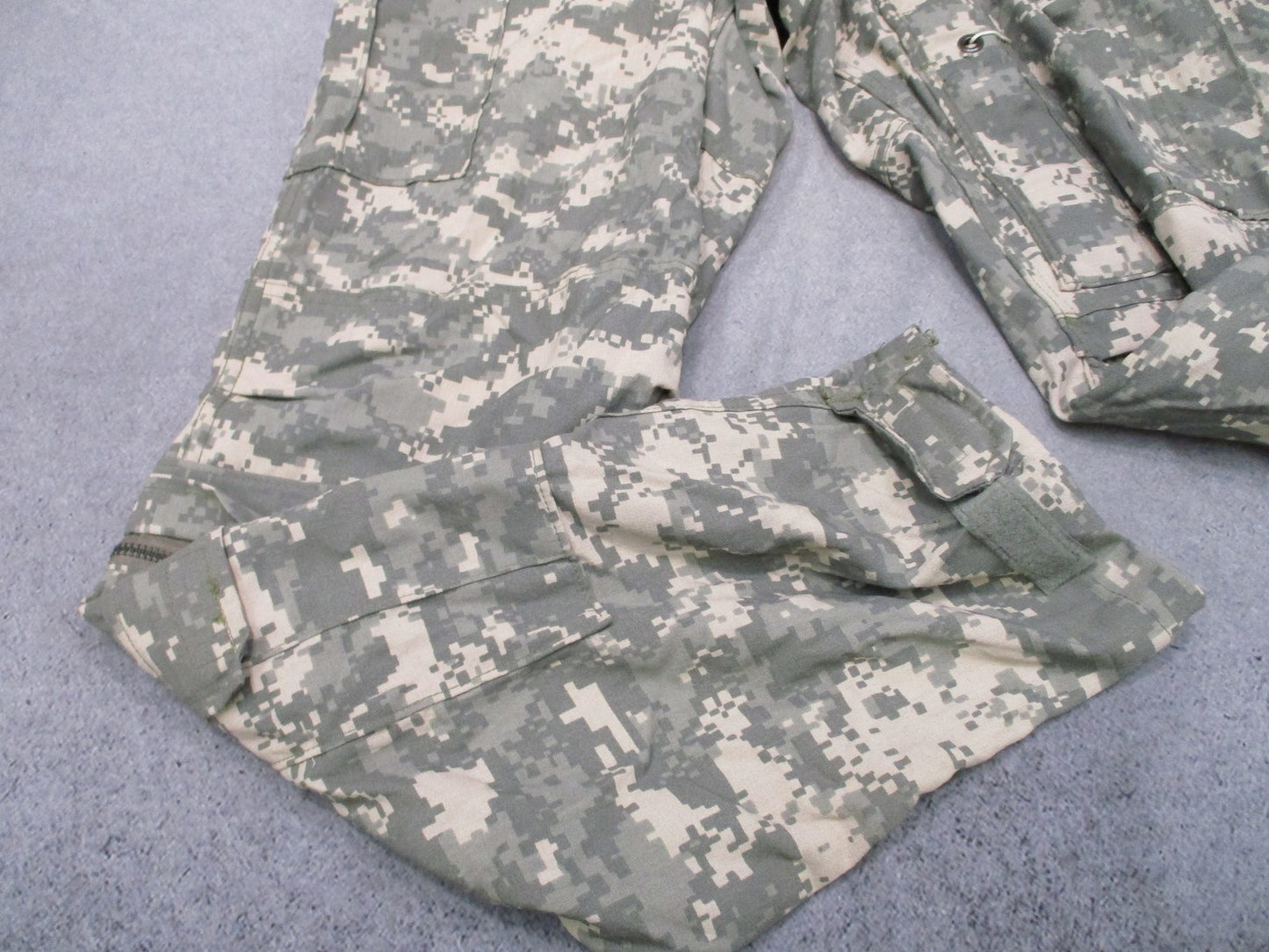 US Military Aircrew Combat Trousers UCP Digital Camo Flame Resistant Med-Reg