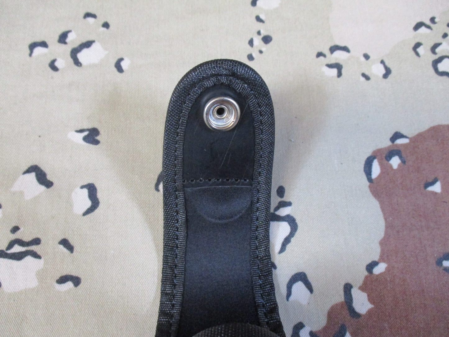 Hero's Pride 1066 Ballistic Flashlight Holder Duty Pouch Fits 2-1/4" Belt New