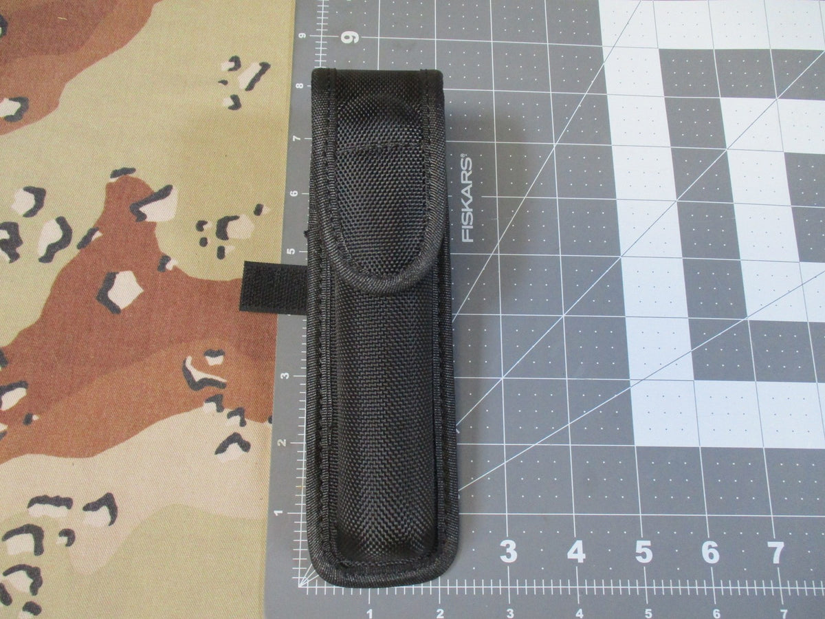 Hero's Pride 1066 Ballistic Flashlight Holder Duty Pouch Fits 2-1/4" Belt New